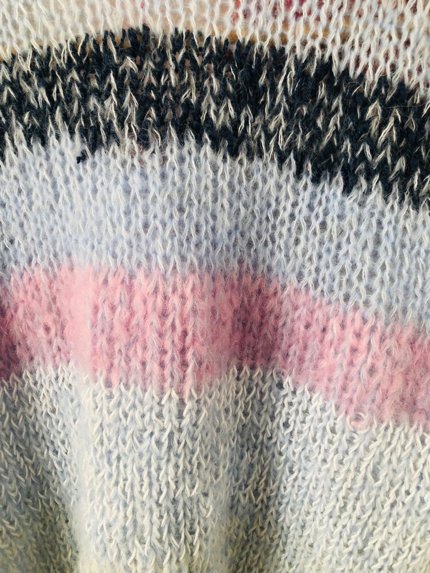 セーター　手編み　スローファッション　ファンシーヤーン　oneofakind  ショート丈　モヘア　2204