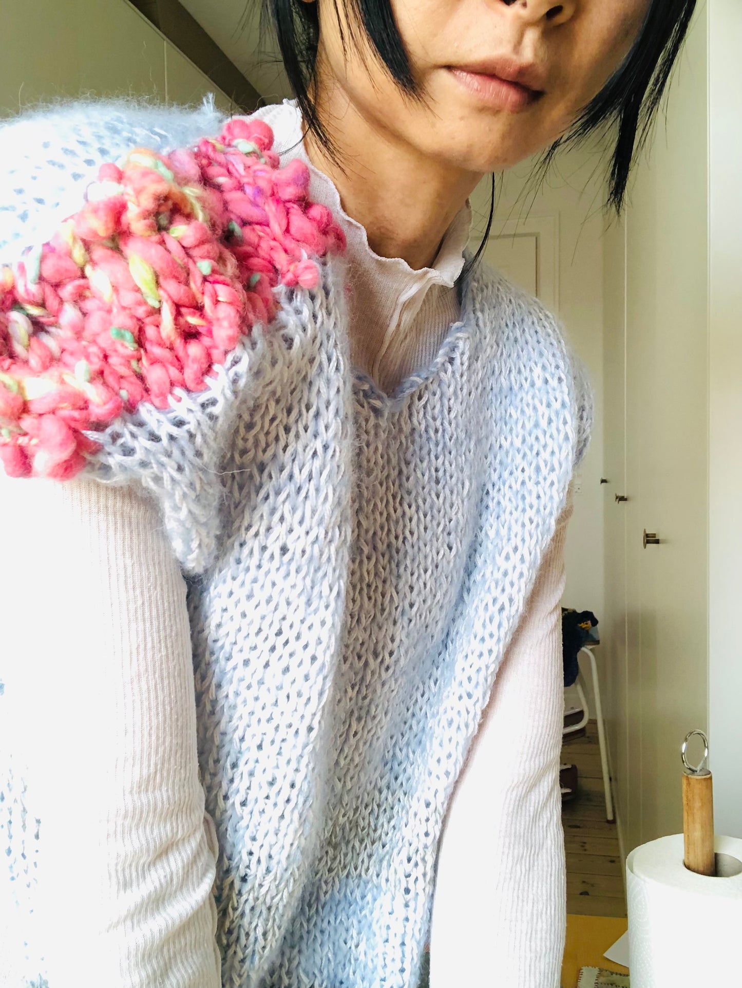 セーター　手編み　スローファッション　ファンシーヤーン　oneofakind  ショート丈　モヘア　2204