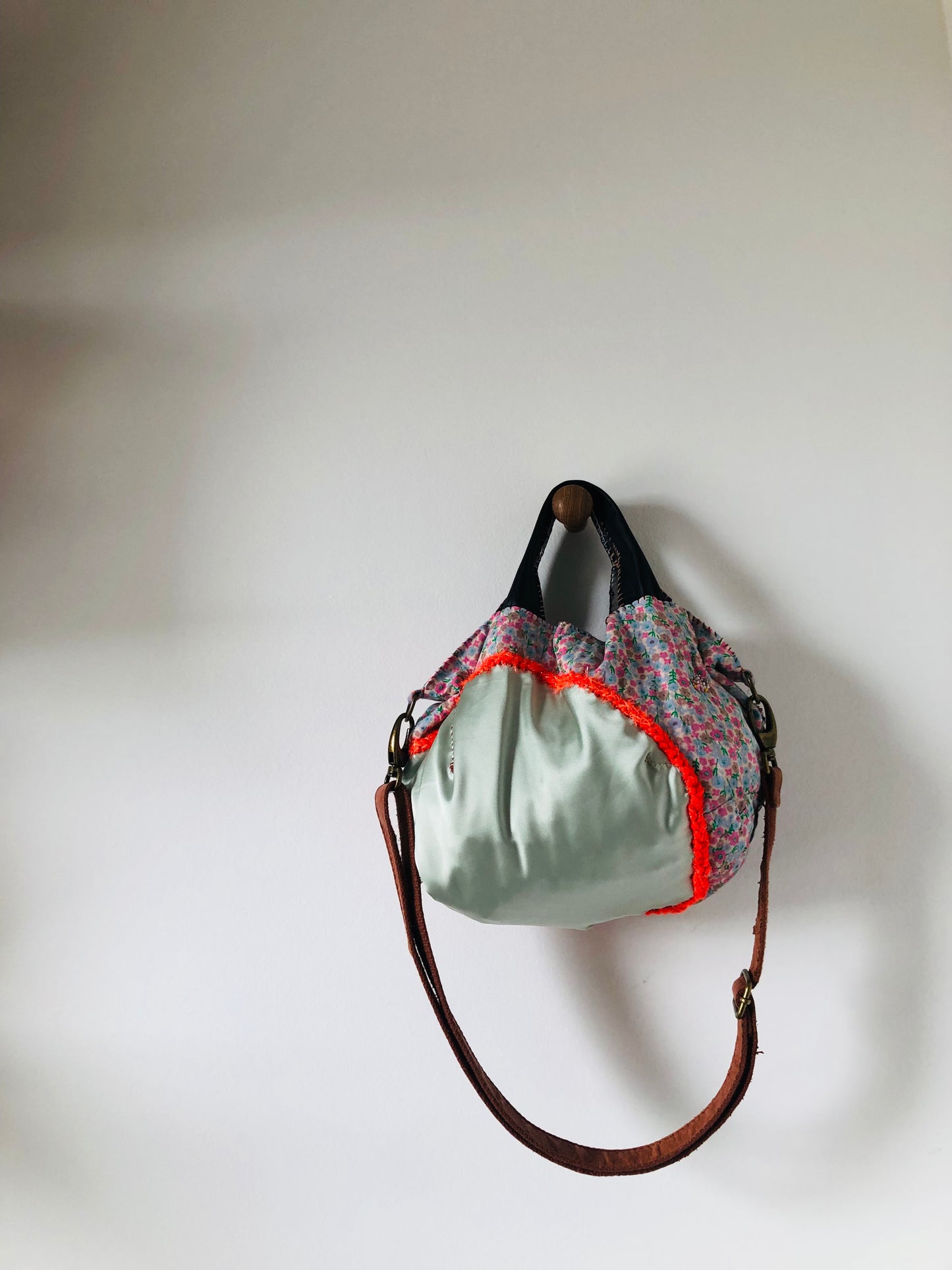 Bag Hand-sewn bag Fabric tote bag Slow fashion Handmade 2216