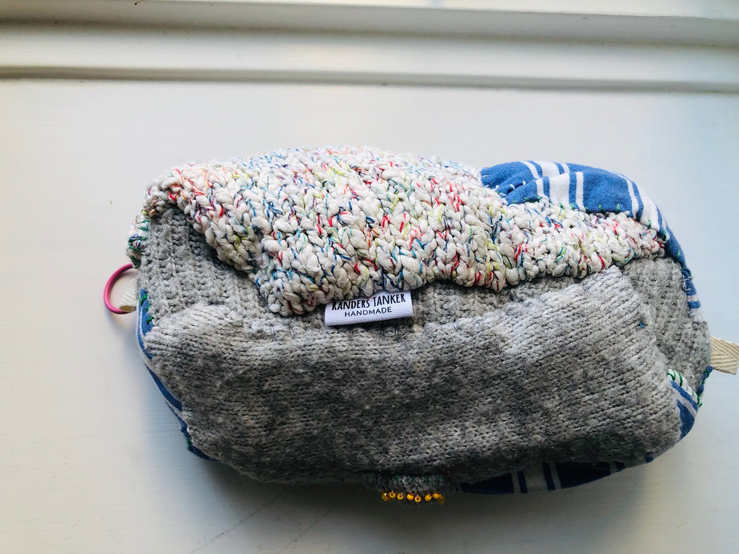 Pouch, hand-sewn, fabric, pen case, accessory case, handmade, bead embroidery, 2226