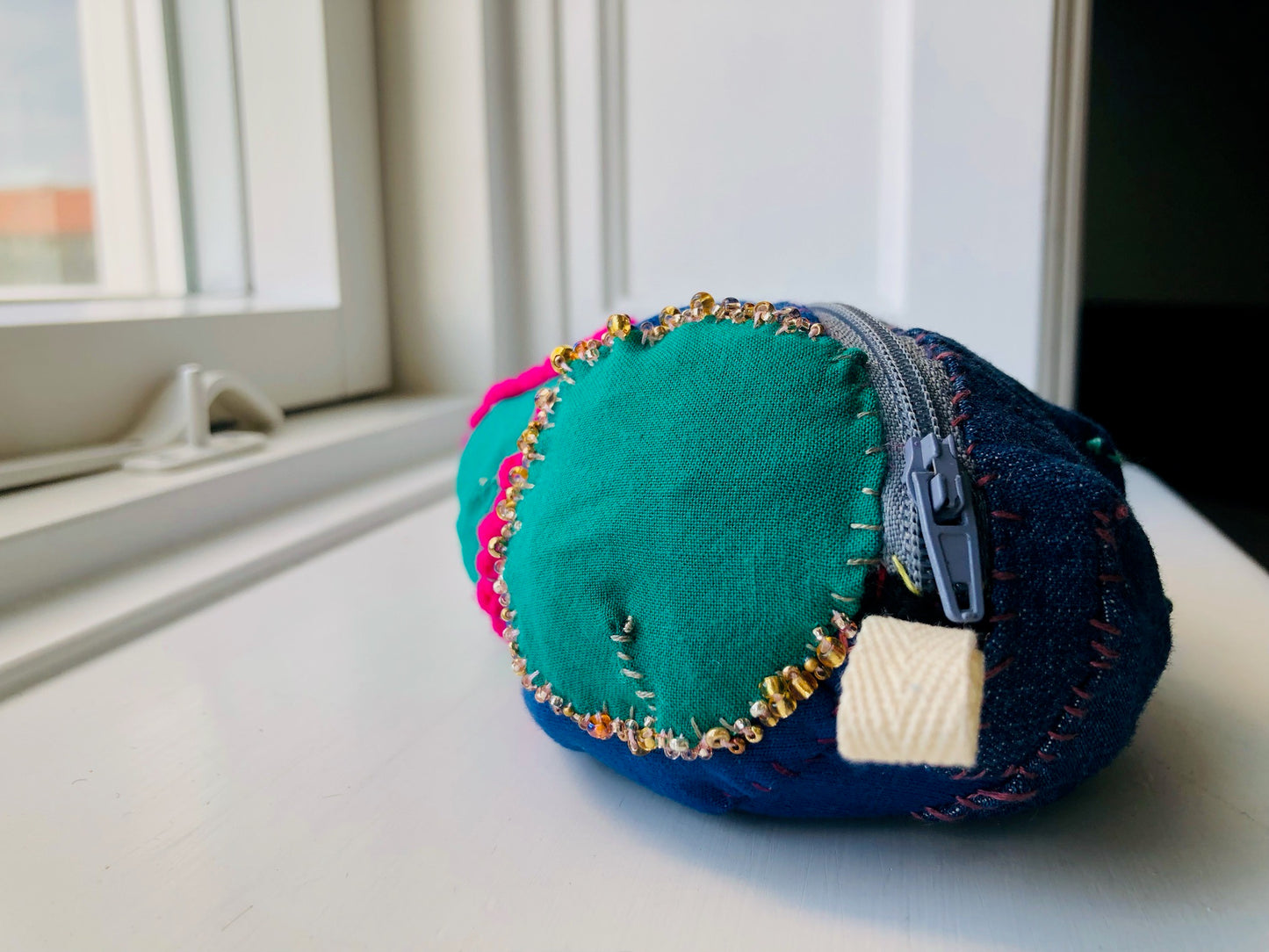 Pouch, hand-sewn, fabric, pen case, accessory case, handmade, bead embroidery, 2223