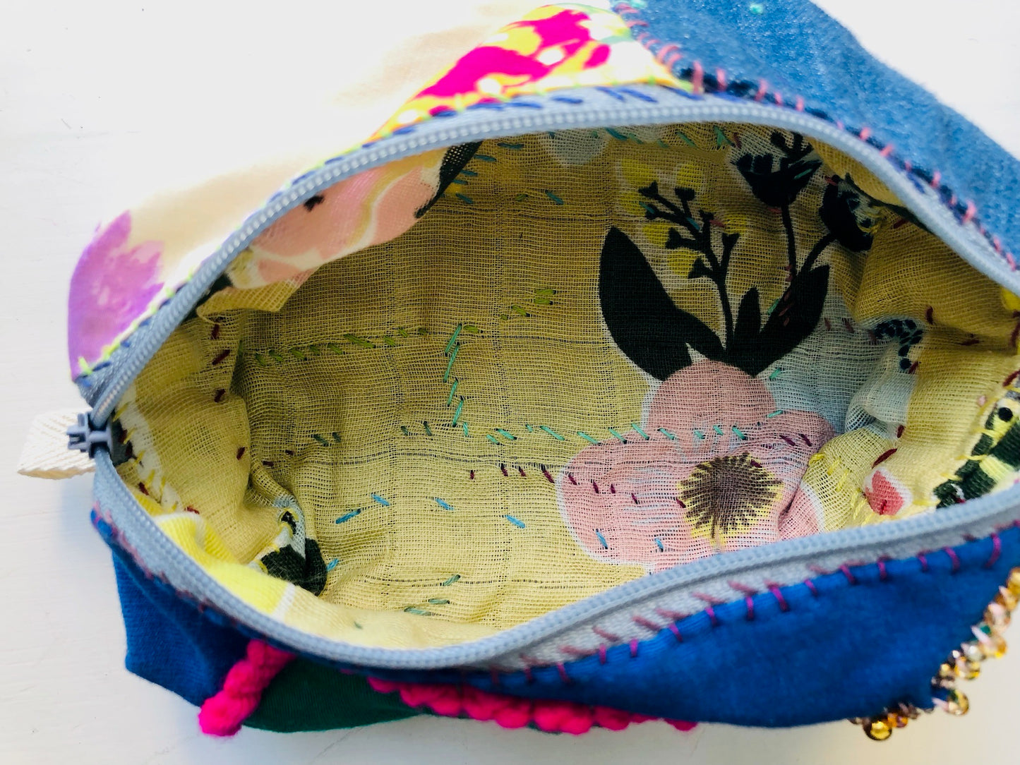 Pouch, hand-sewn, fabric, pen case, accessory case, handmade, bead embroidery, 2223