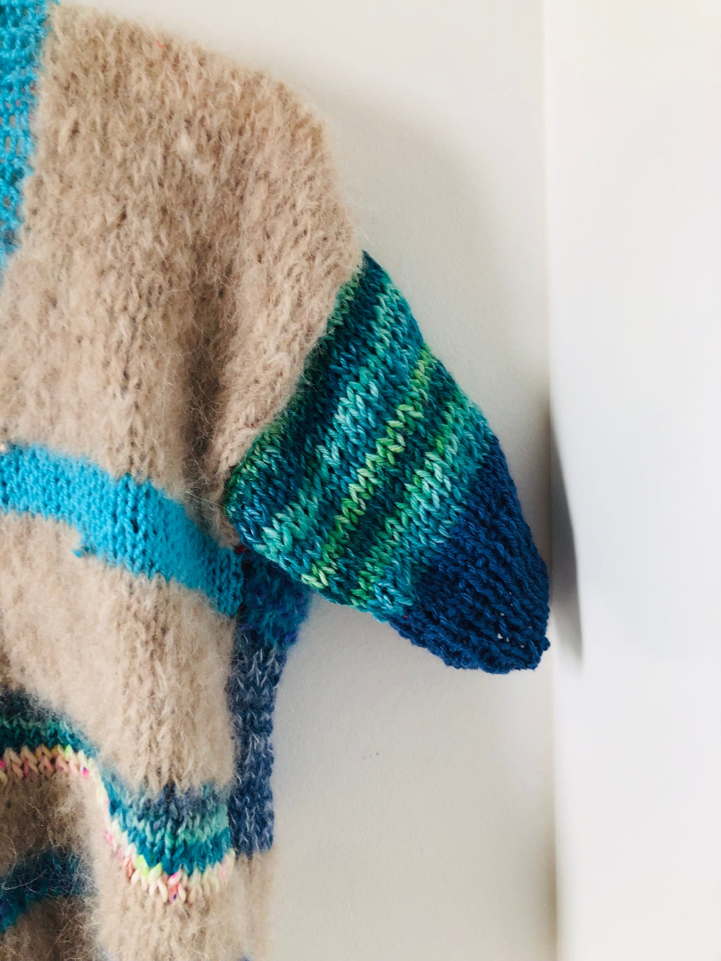 Sweater, Hand-knitted, Slow Fashion, Fancy Yarn, Oneofakind, Short Sleeve, Short Length, Mohair, 2233