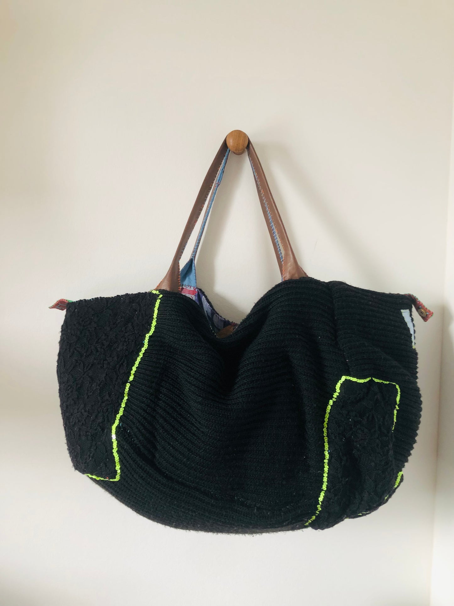 Bag 手縫いのバッグ　布製　トートバッグ　スローファッション　ハンドメイド　2237