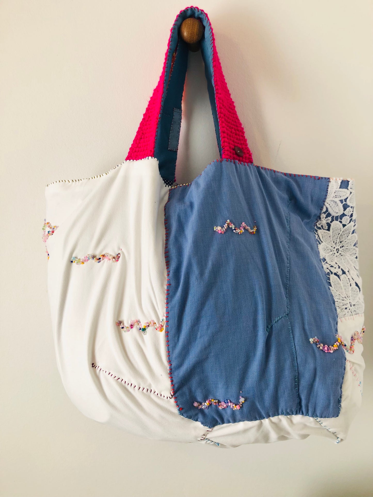 Bag 手縫いのバッグ　布製　トートバッグ　スローファッション　ハンドメイド　2241