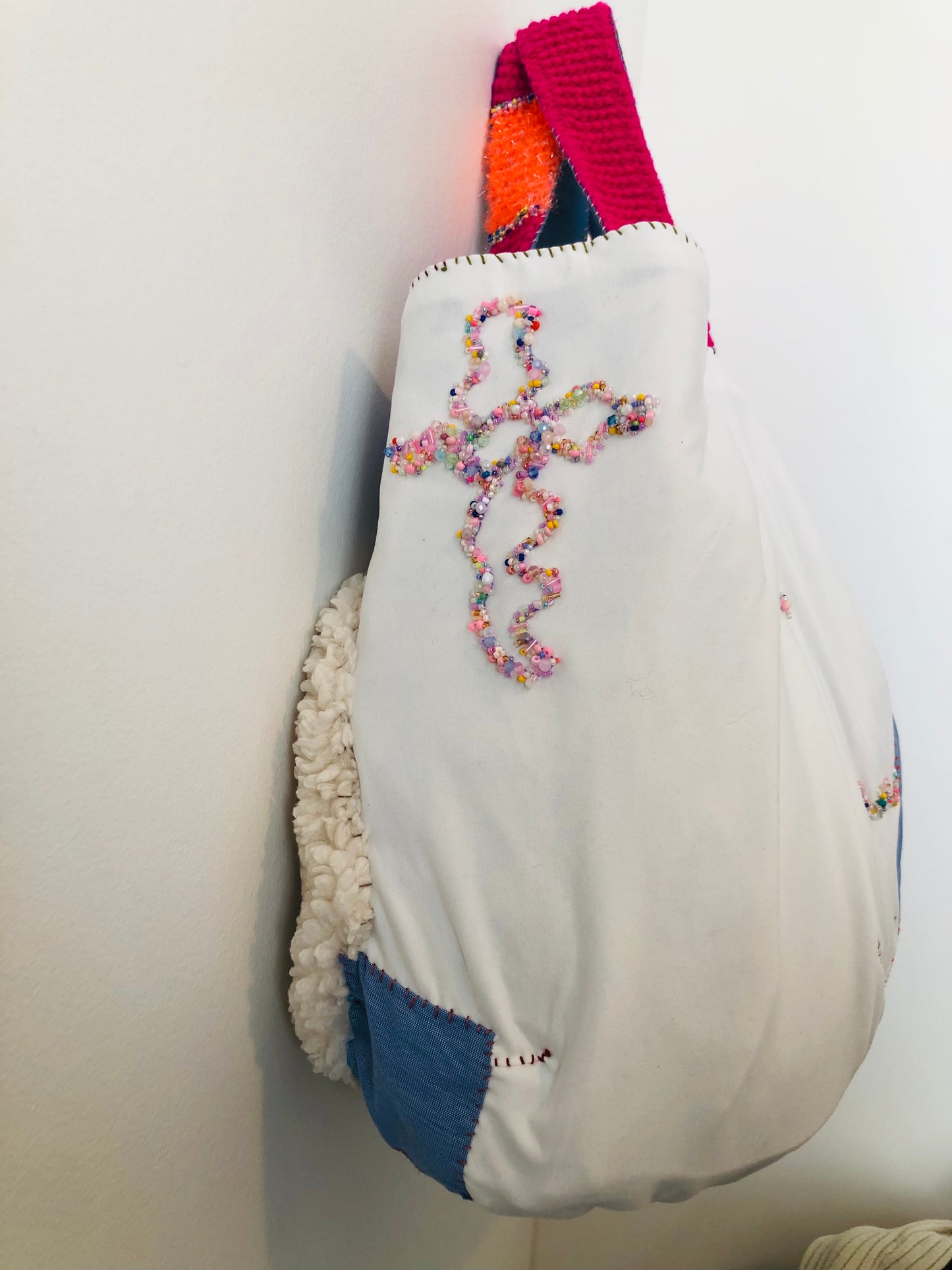 Bag 手縫いのバッグ　布製　トートバッグ　スローファッション　ハンドメイド　2241