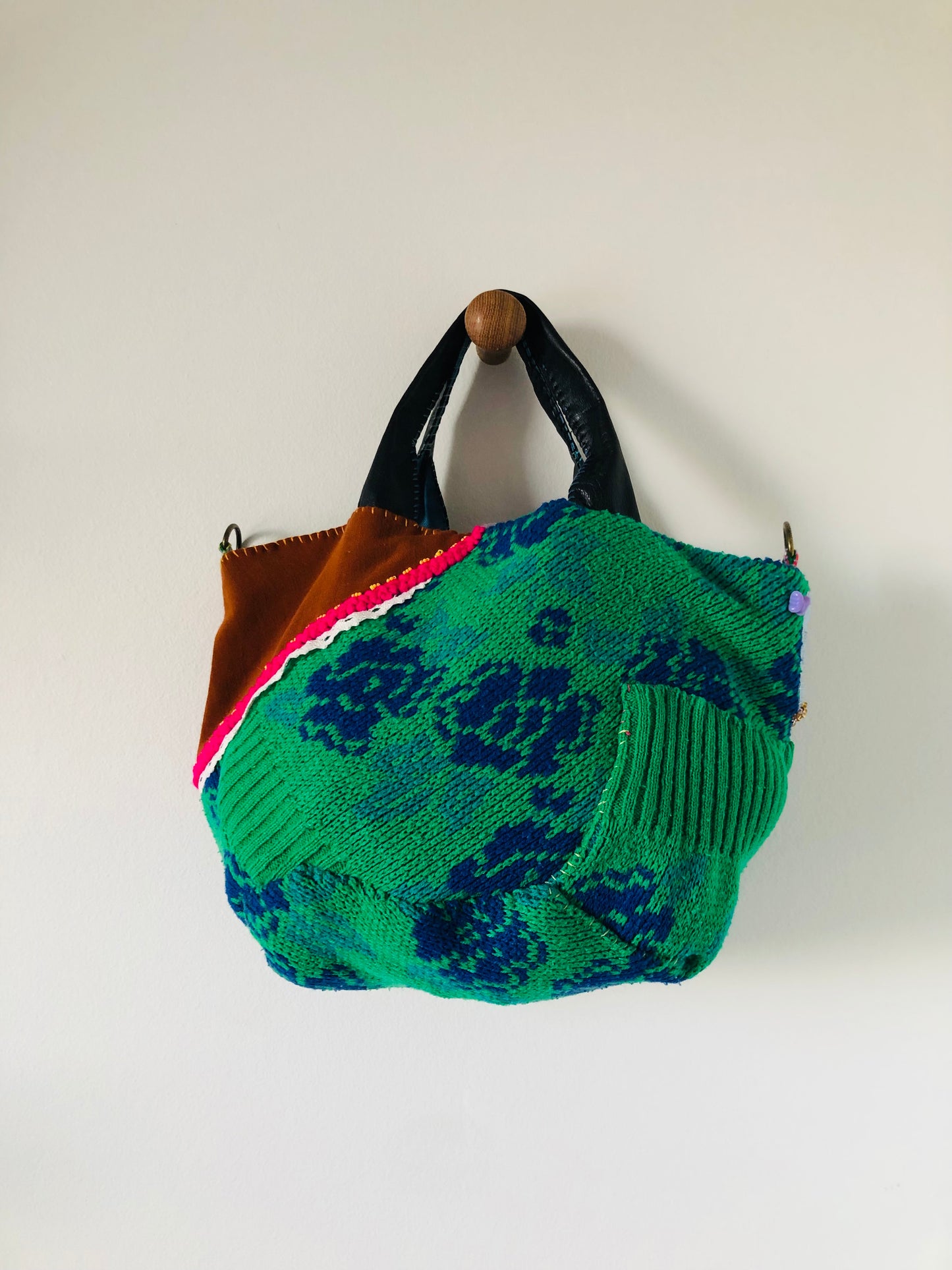 Bag 手縫いのバッグ　布製　トートバッグ　スローファッション　ハンドメイド　2245