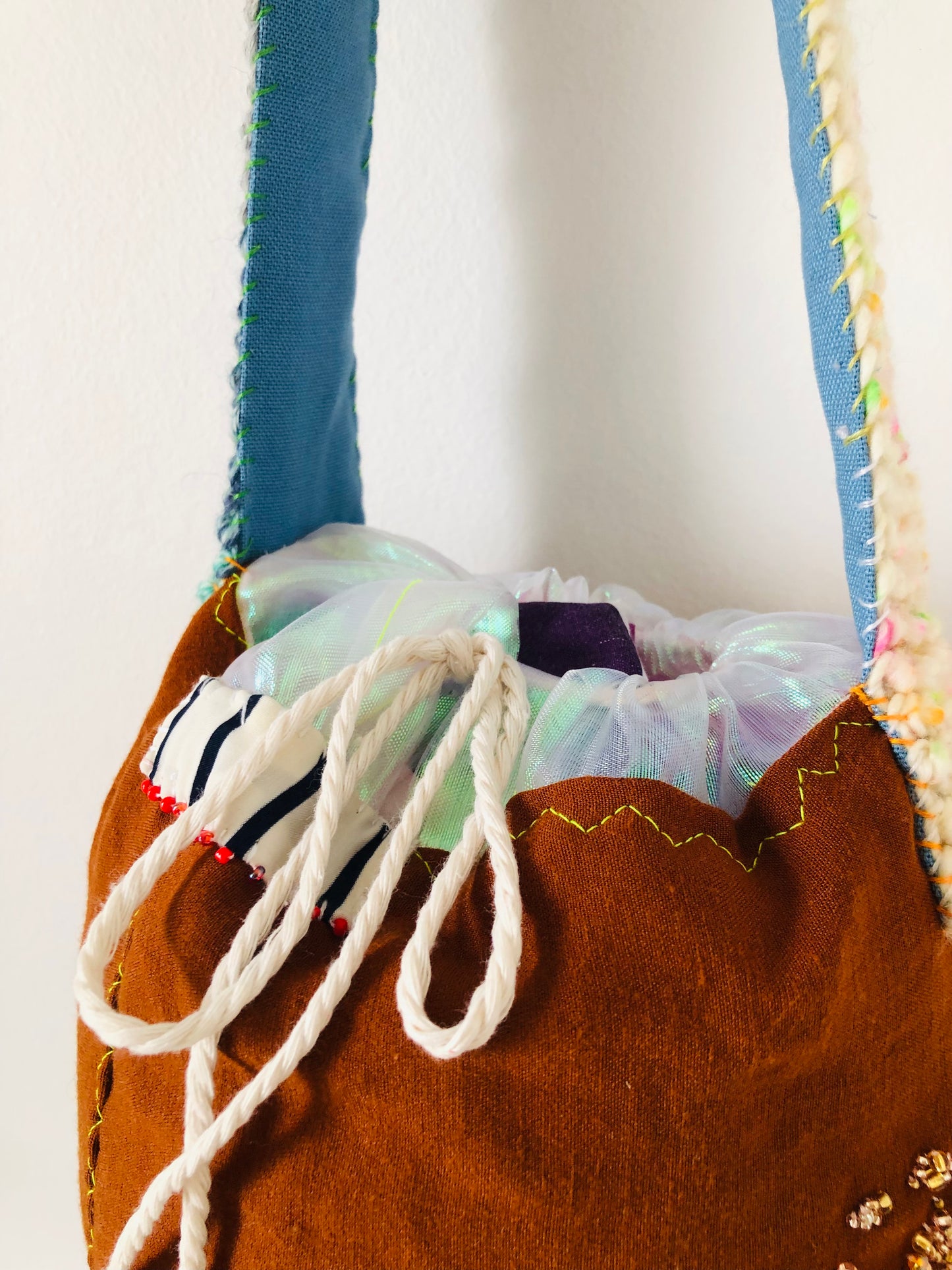 Bag Hand-sewn bag Fabric Drawstring One-handle Tote bag Slow fashion Handmade 2249