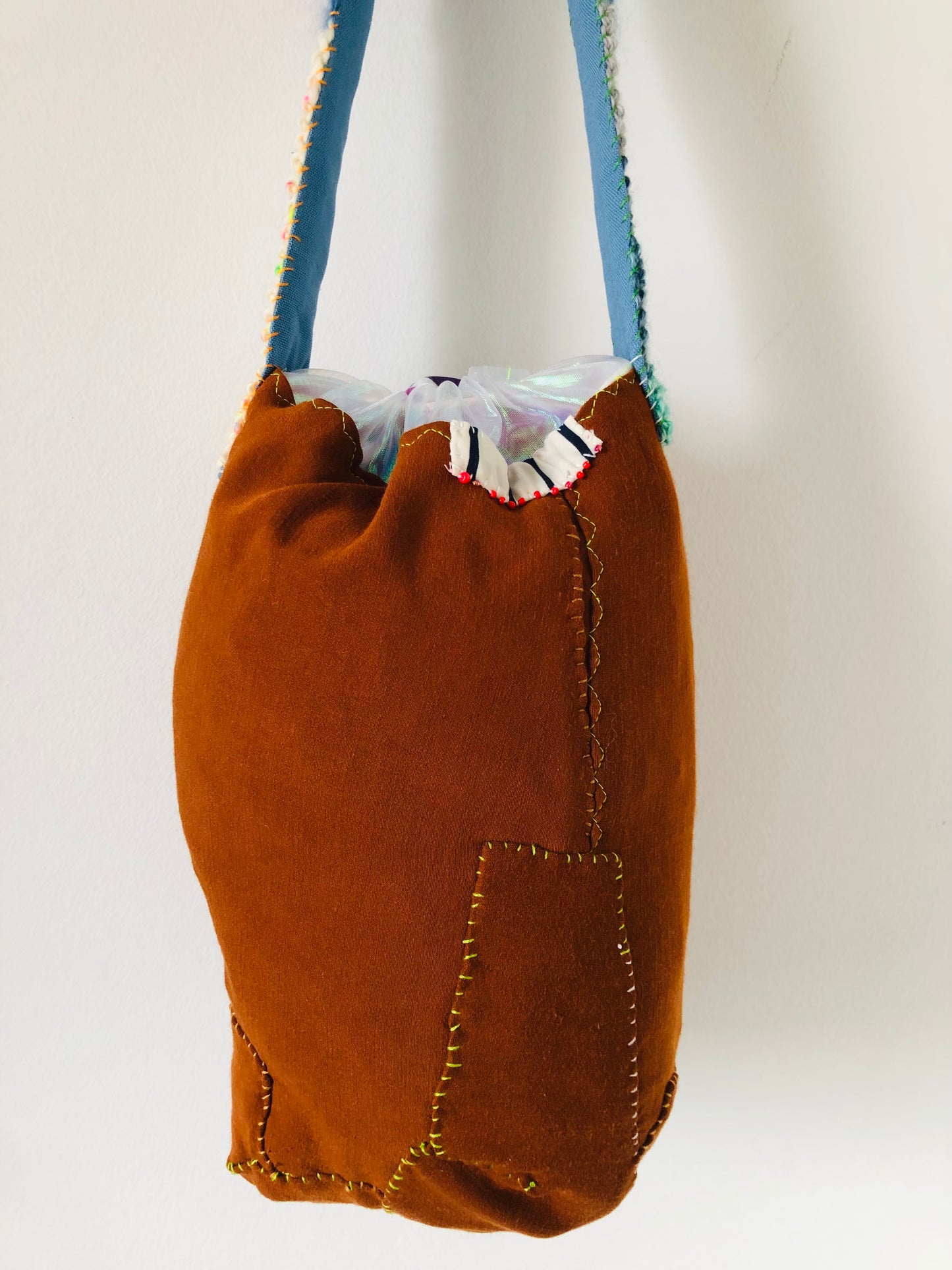 Bag Hand-sewn bag Fabric Drawstring One-handle Tote bag Slow fashion Handmade 2249
