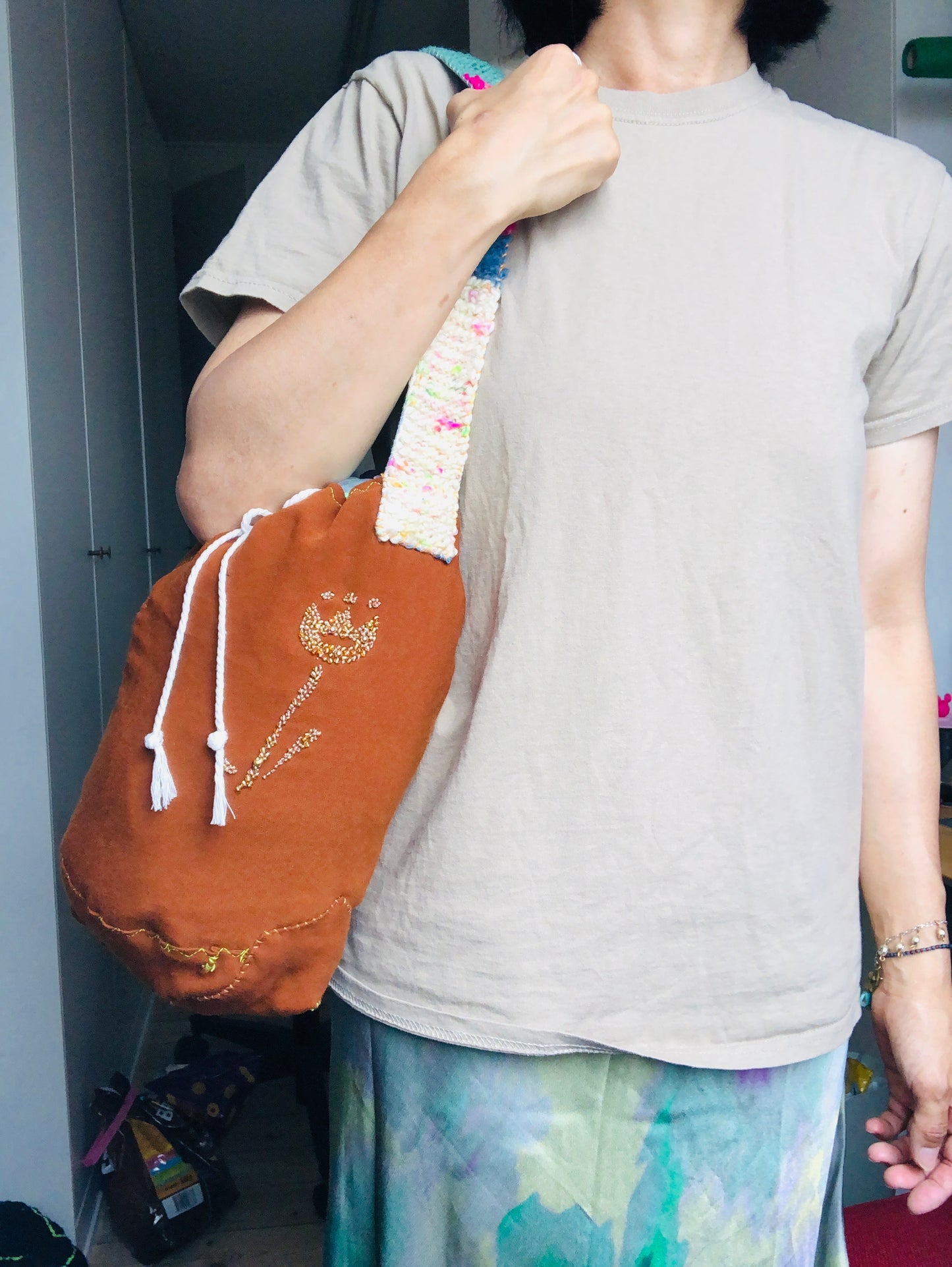 Bag Hand-sewn bag Fabric Drawstring One-handle Tote bag Slow fashion Handmade 2249