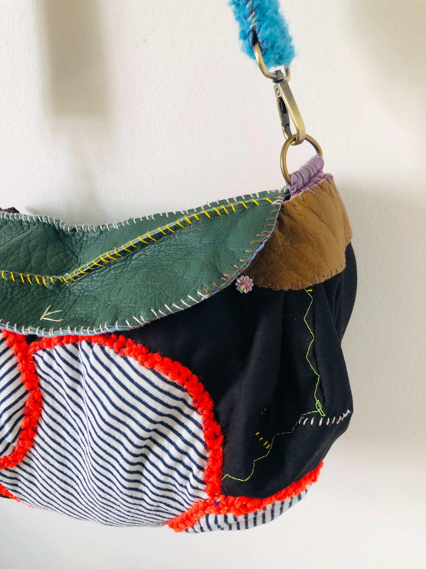 Bag 手縫いのバッグ　布製　ショルダーバッグ　スローファッション　ハンドメイド　ポシェット  2254