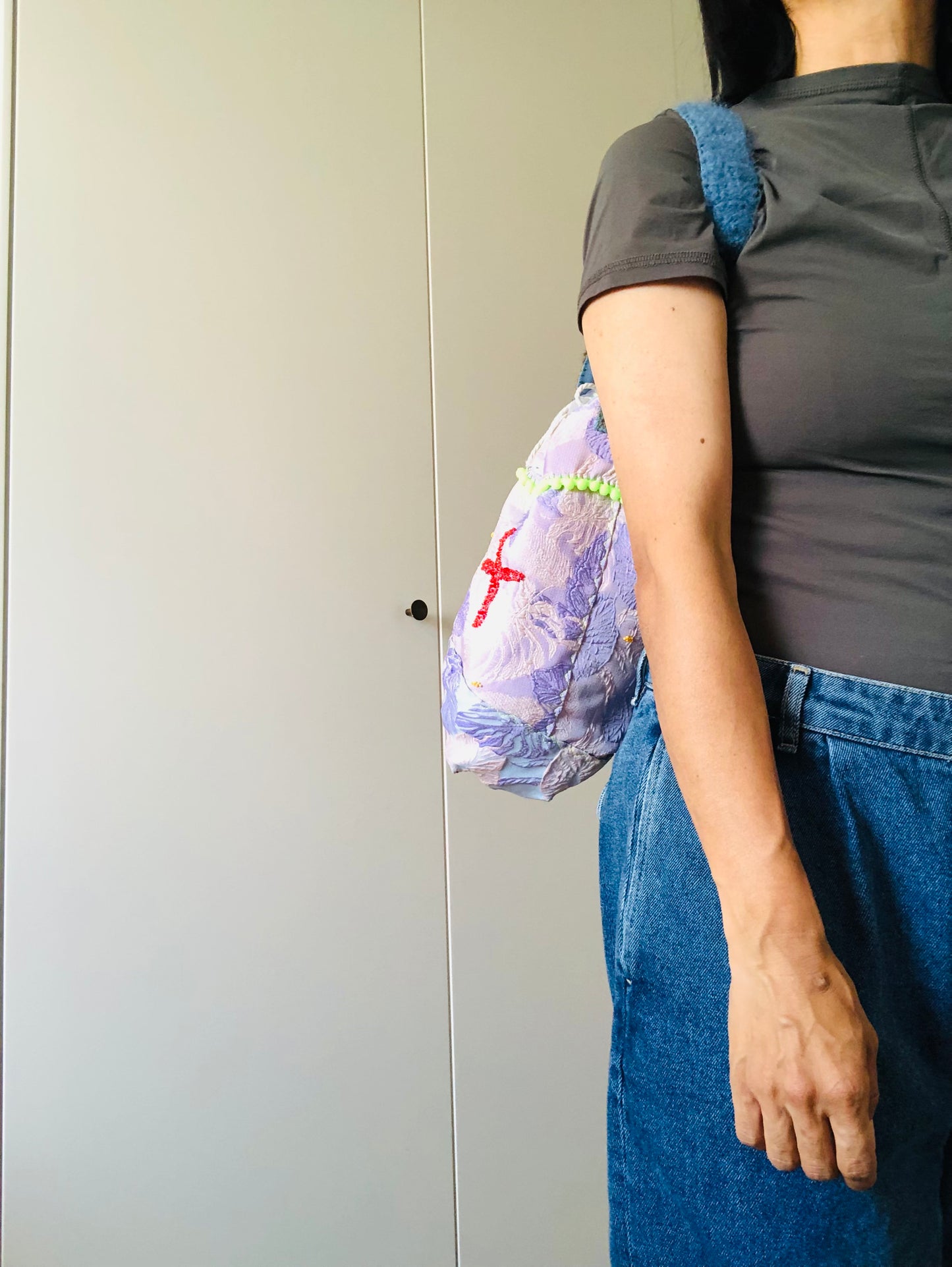 Bag 手縫いのバッグ　布製　巾着　ワンハンドル　トートバッグ　スローファッション　ハンドメイド　2250