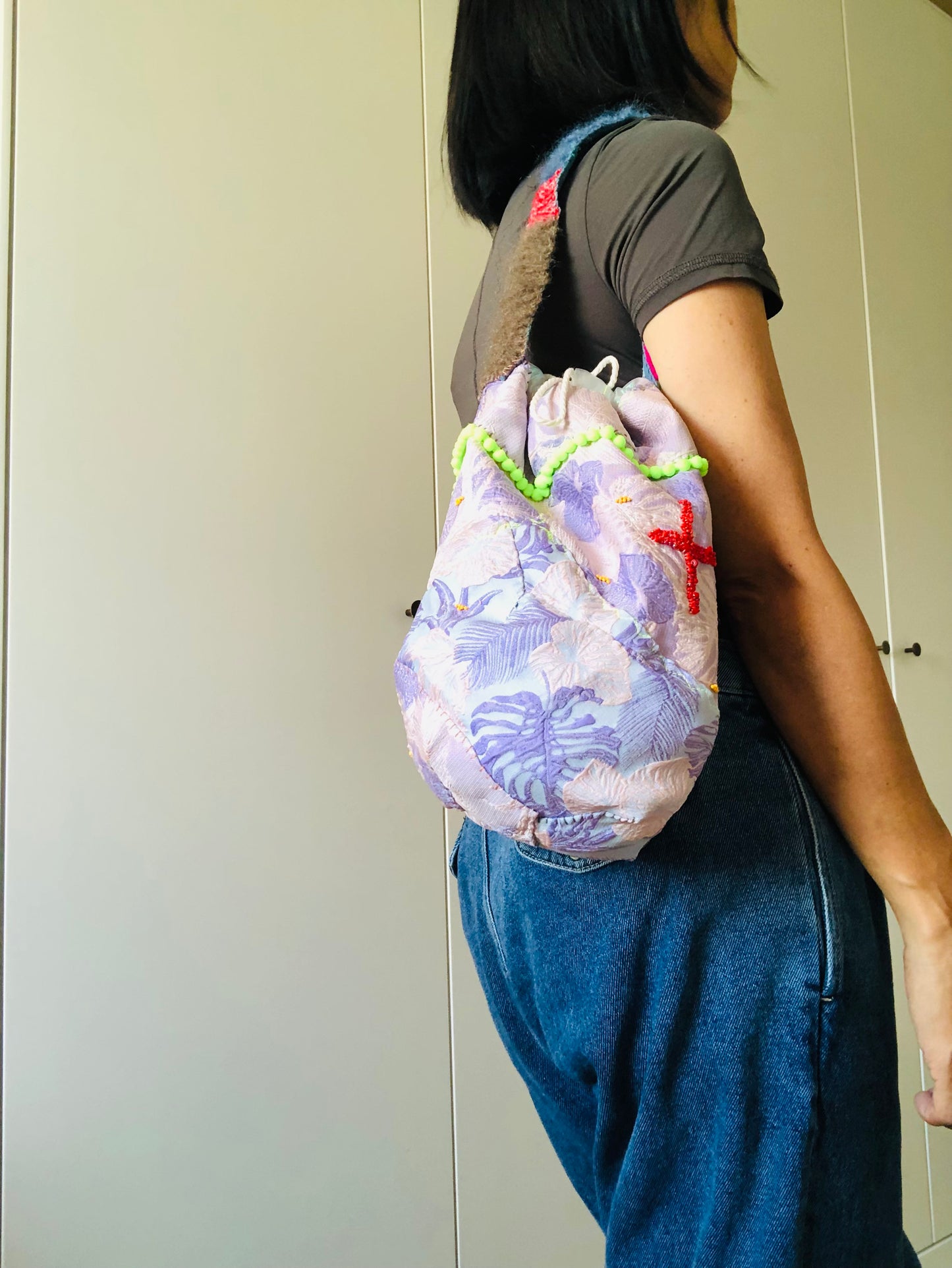 Bag 手縫いのバッグ　布製　巾着　ワンハンドル　トートバッグ　スローファッション　ハンドメイド　2250