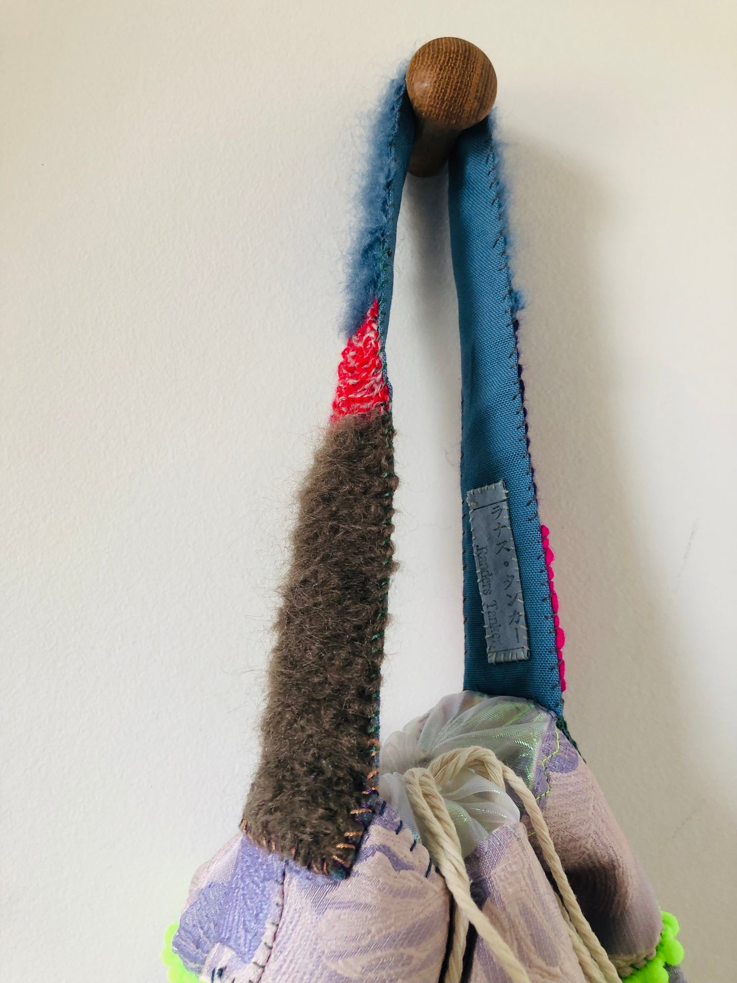 Bag 手縫いのバッグ　布製　巾着　ワンハンドル　トートバッグ　スローファッション　ハンドメイド　2250