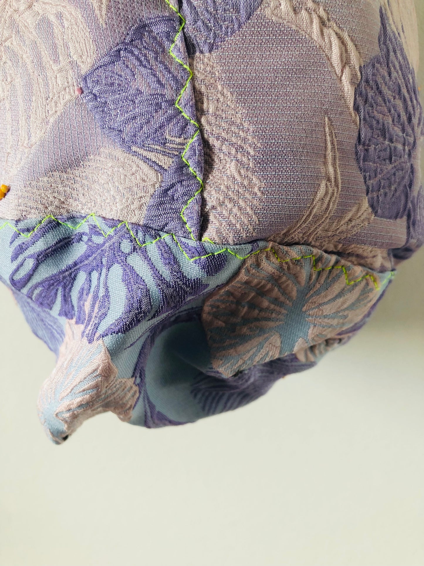 Bag 手縫いのバッグ　布製　巾着　ワンハンドル　トートバッグ　スローファッション　ハンドメイド　2250