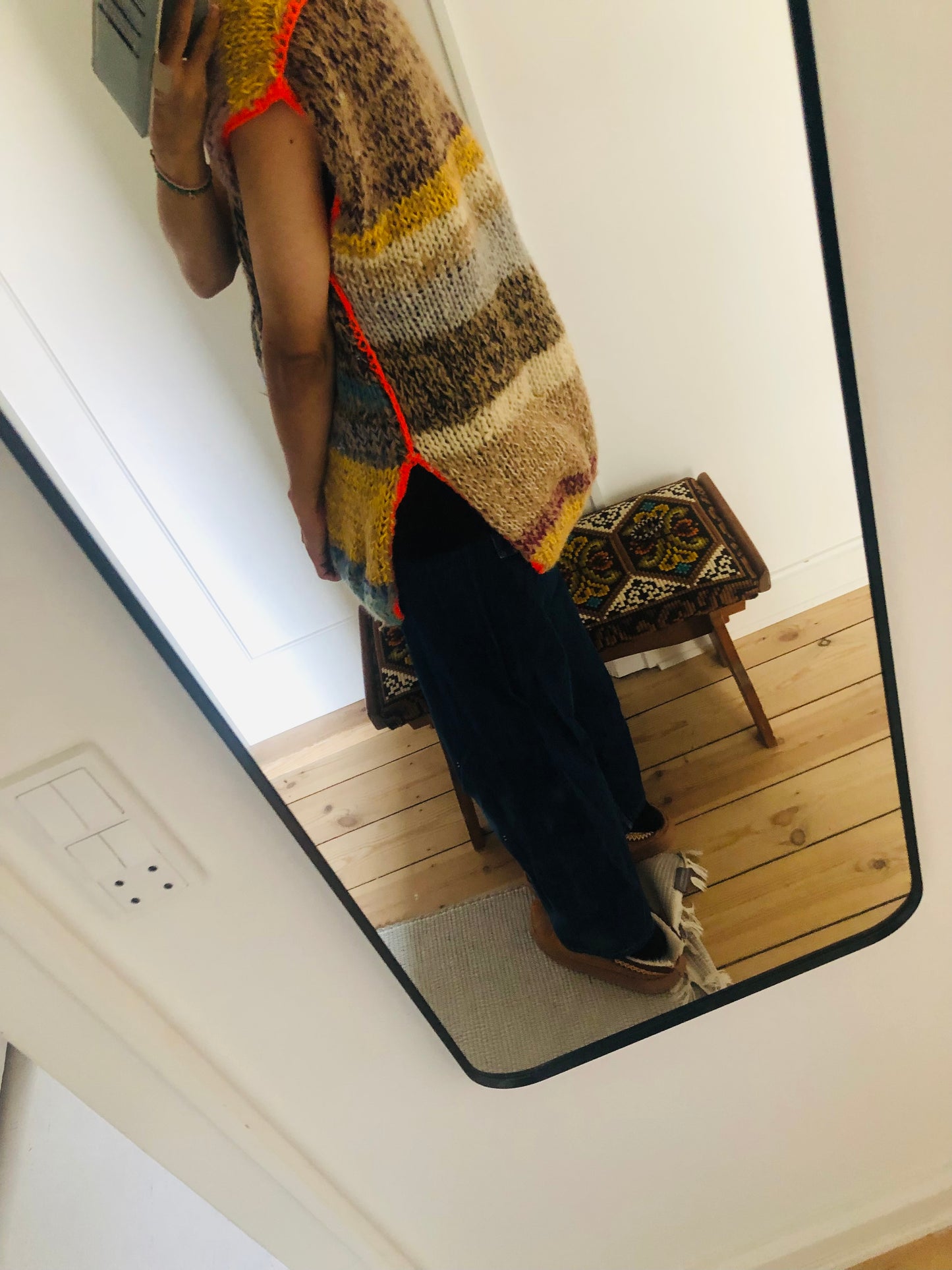 Hand-knitted sweater, slow fashion, fancy yarn, oneofakind, short sleeves, short length, 2272