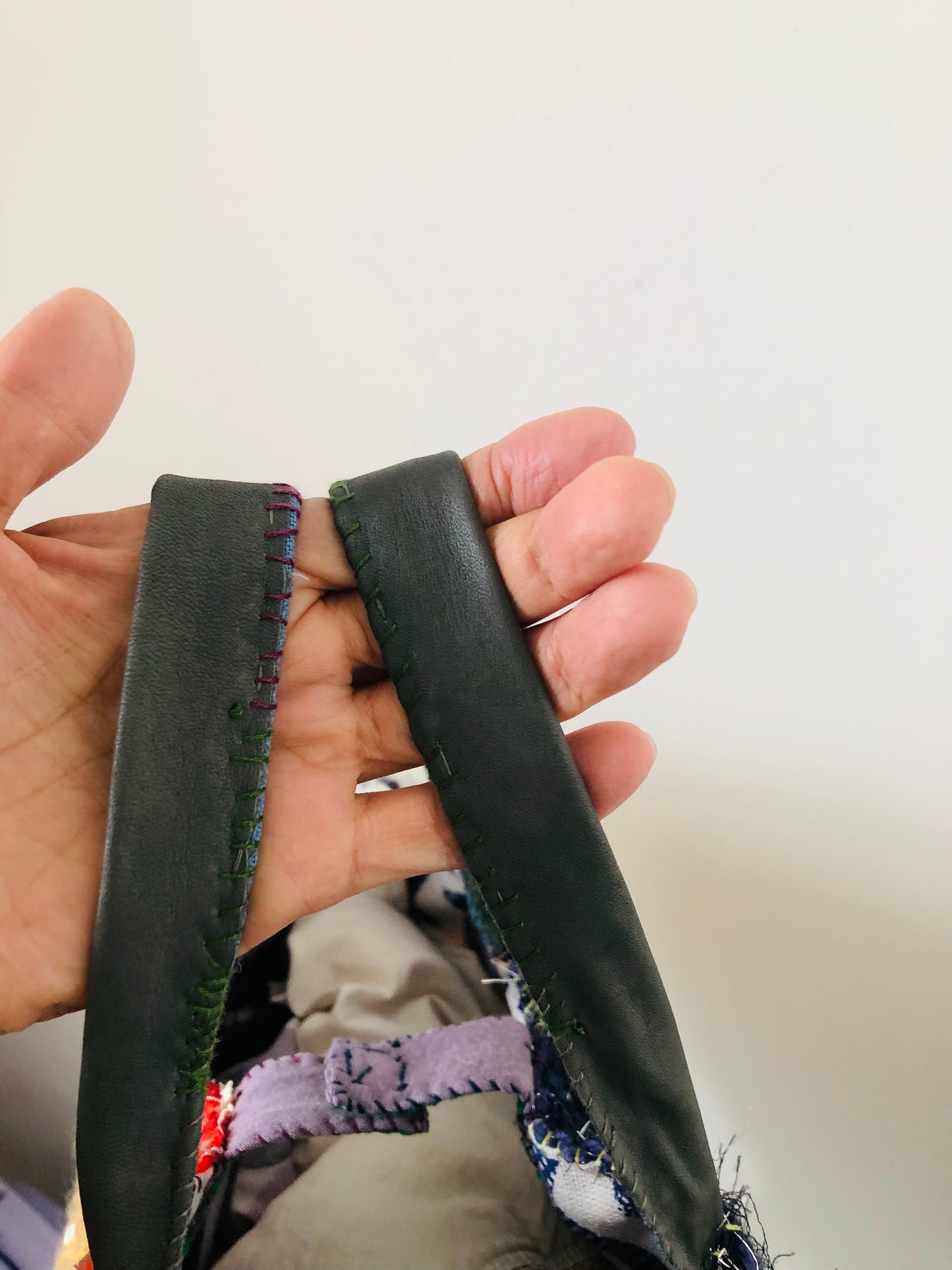 Bag 手縫いのバッグ　毛糸　トートバッグ　スローファッション　ハンドメイド　2294