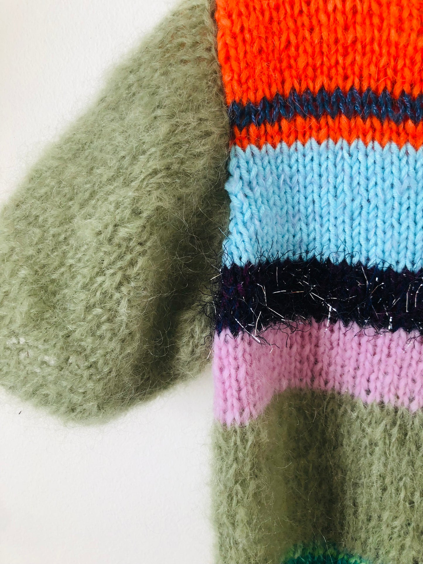 セーター　手編み　スローファッション　ファンシーヤーン　oneofakind  半袖　ショート丈　　2278 (コピー)