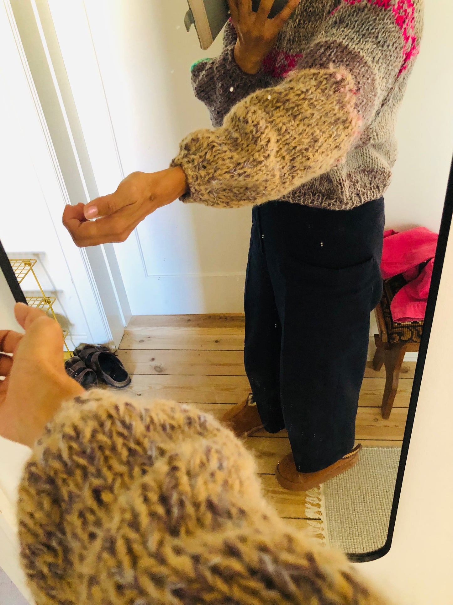 セーター　手編み　スローファッション　ファンシーヤーン　oneofakind  ショート丈　　2300