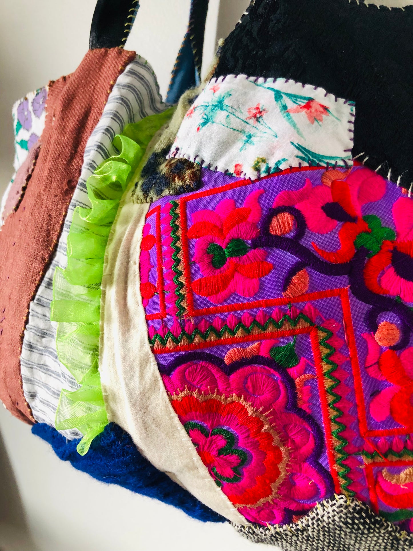 Hand-sewn fabric tote bag, slow fashion, handmade, 2299