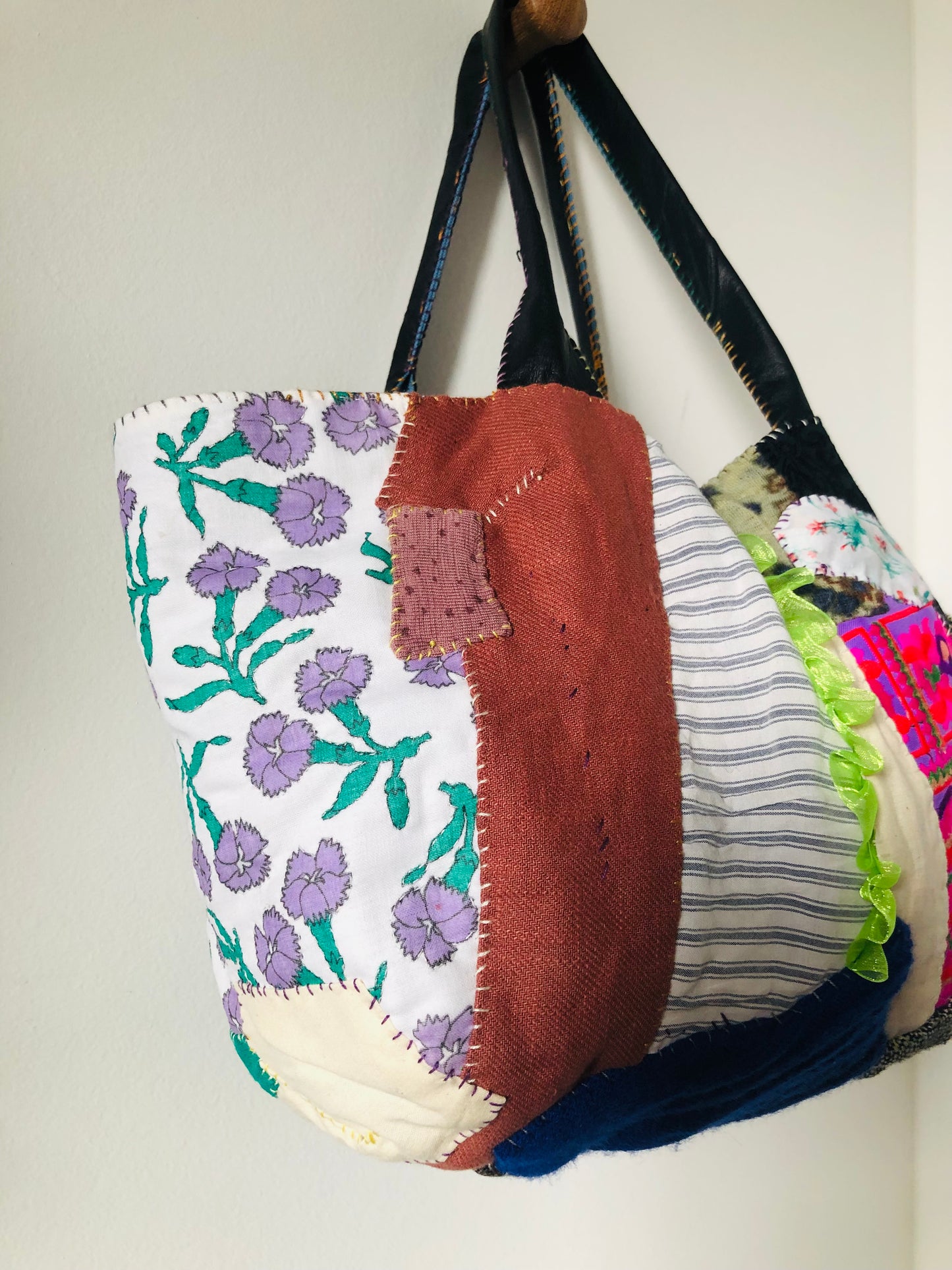 Hand-sewn fabric tote bag, slow fashion, handmade, 2299