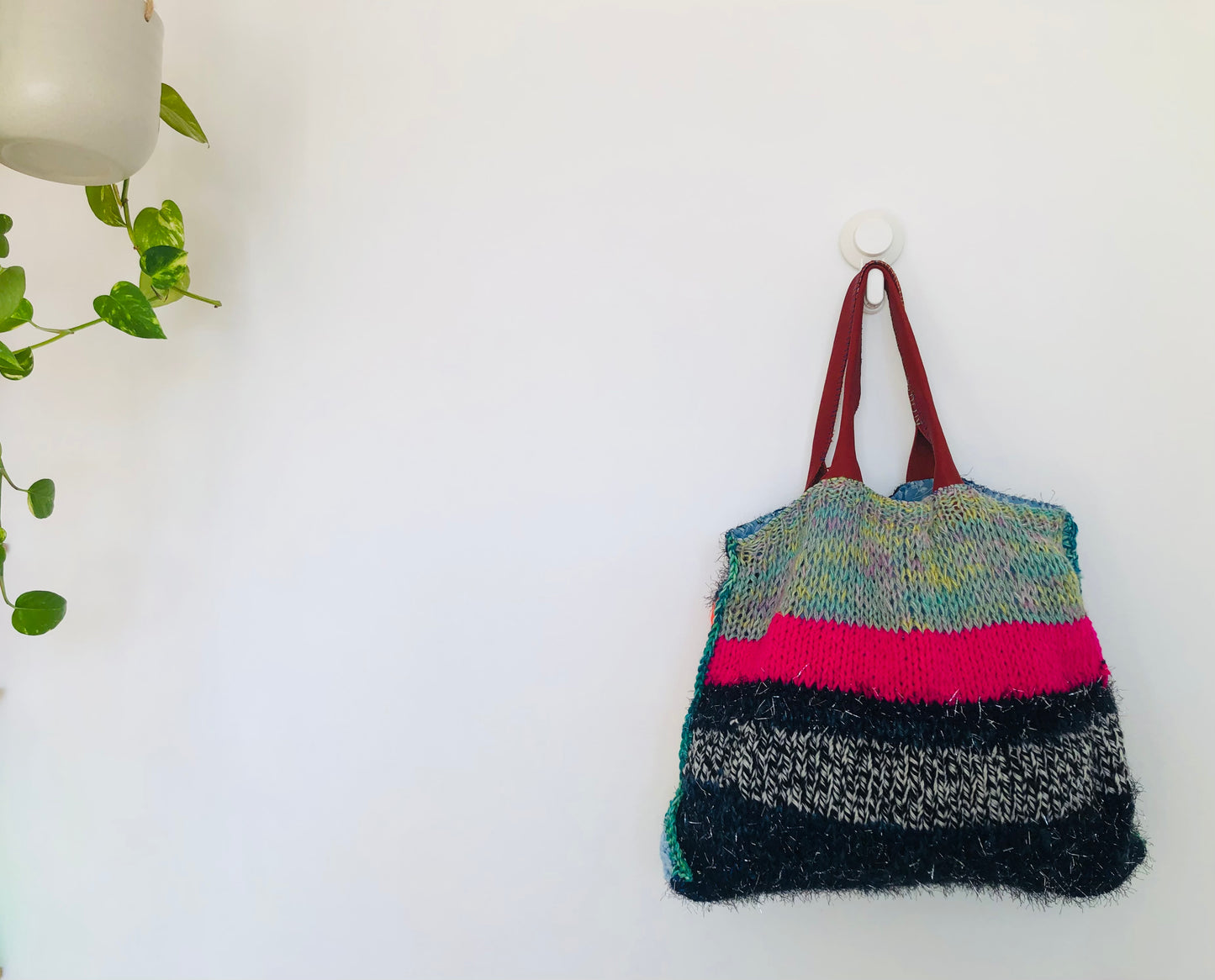 Bag 手縫いのバッグ　毛糸　トートバッグ　スローファッション　ハンドメイド　2302