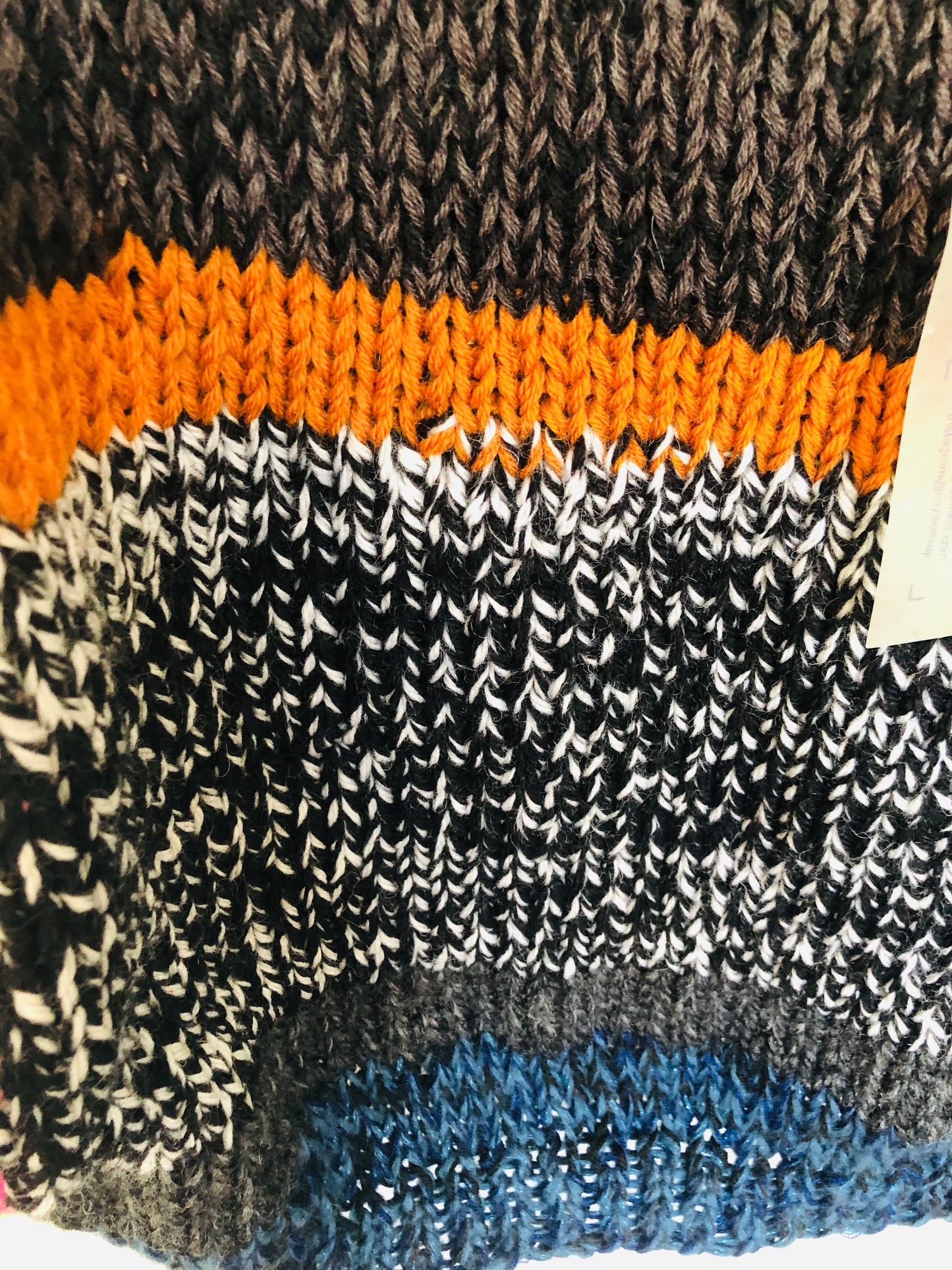 セーター　手編み　スローファッション　ファンシーヤーン　oneofakind  ベスト　ポンチョ　2304