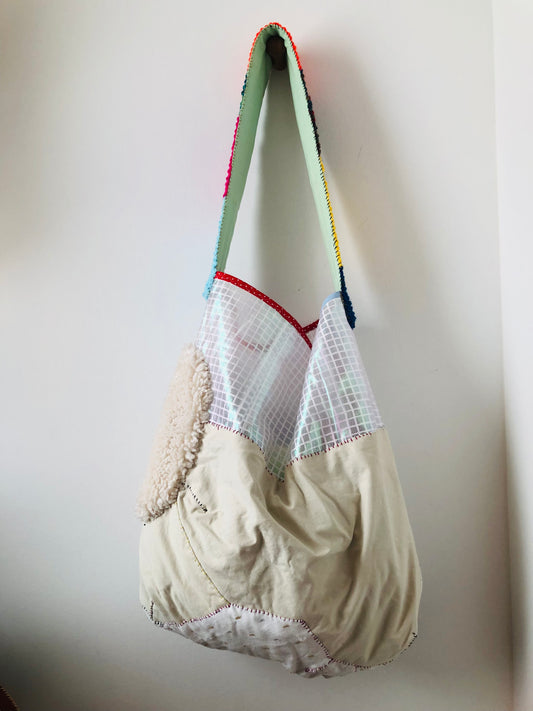 Bag 手縫いのバッグ　布製　ショルダーバッグ　大　スローファッション　ハンドメイド　2306