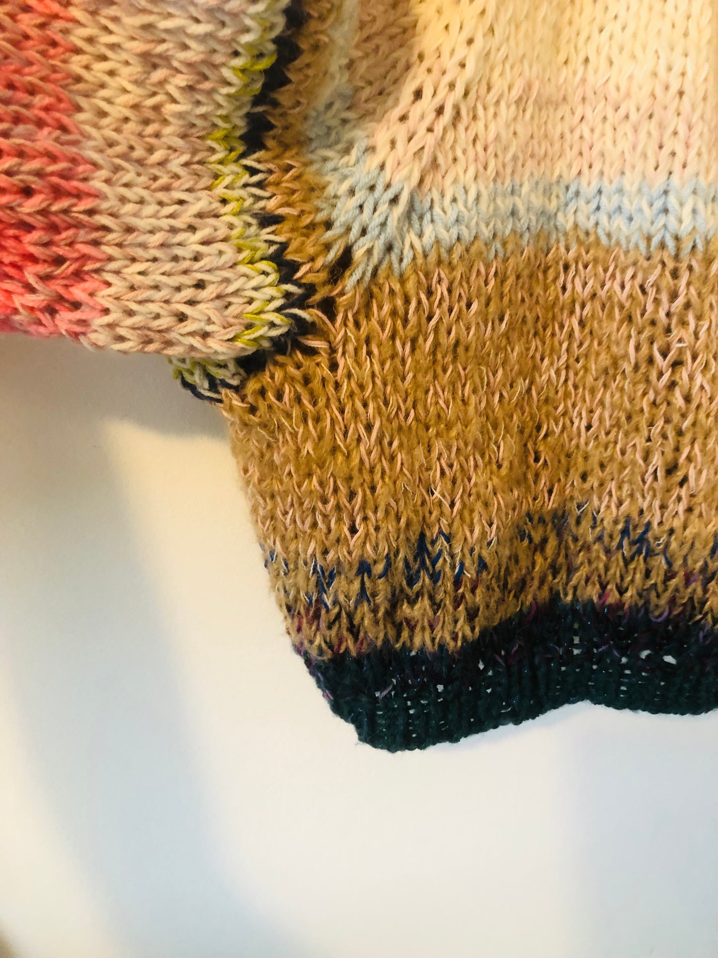 Hand-knitted sweater, slow fashion, fancy yarn, oneofakind, short length, size 2300