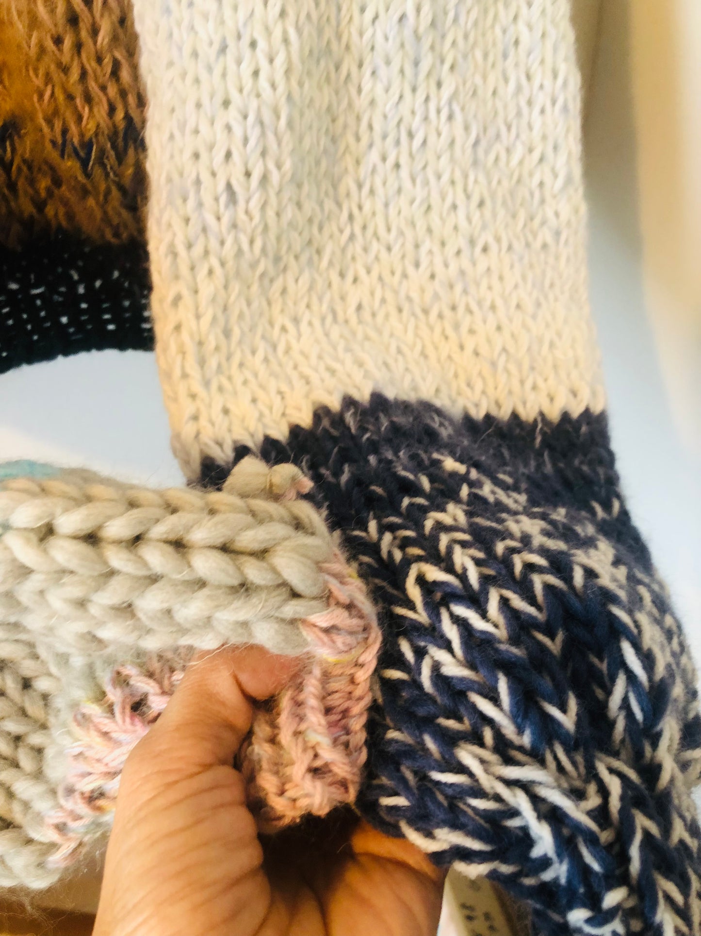 Hand-knitted sweater, slow fashion, fancy yarn, oneofakind, short length, size 2300