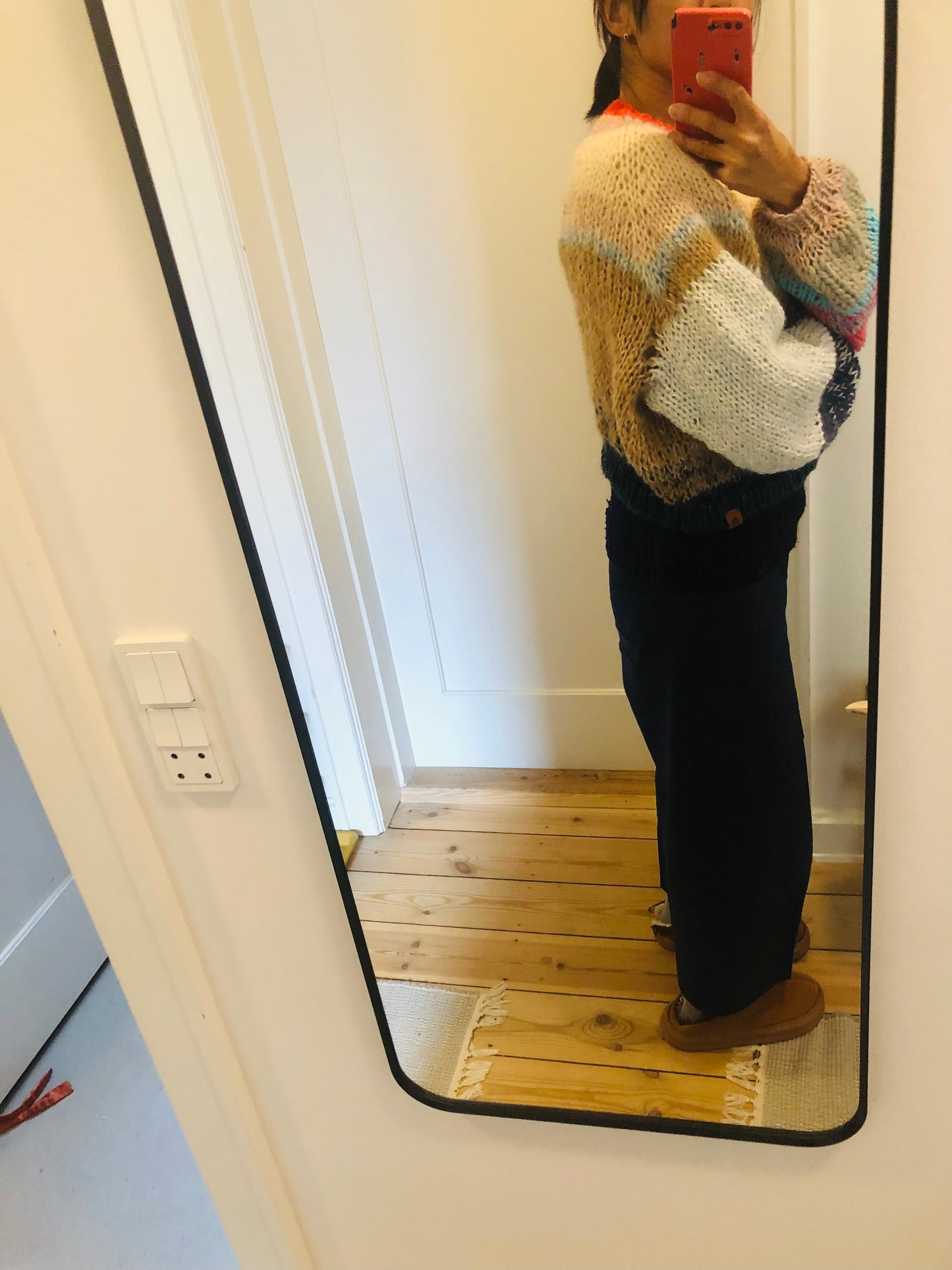 Hand-knitted sweater, slow fashion, fancy yarn, oneofakind, short length, size 2300