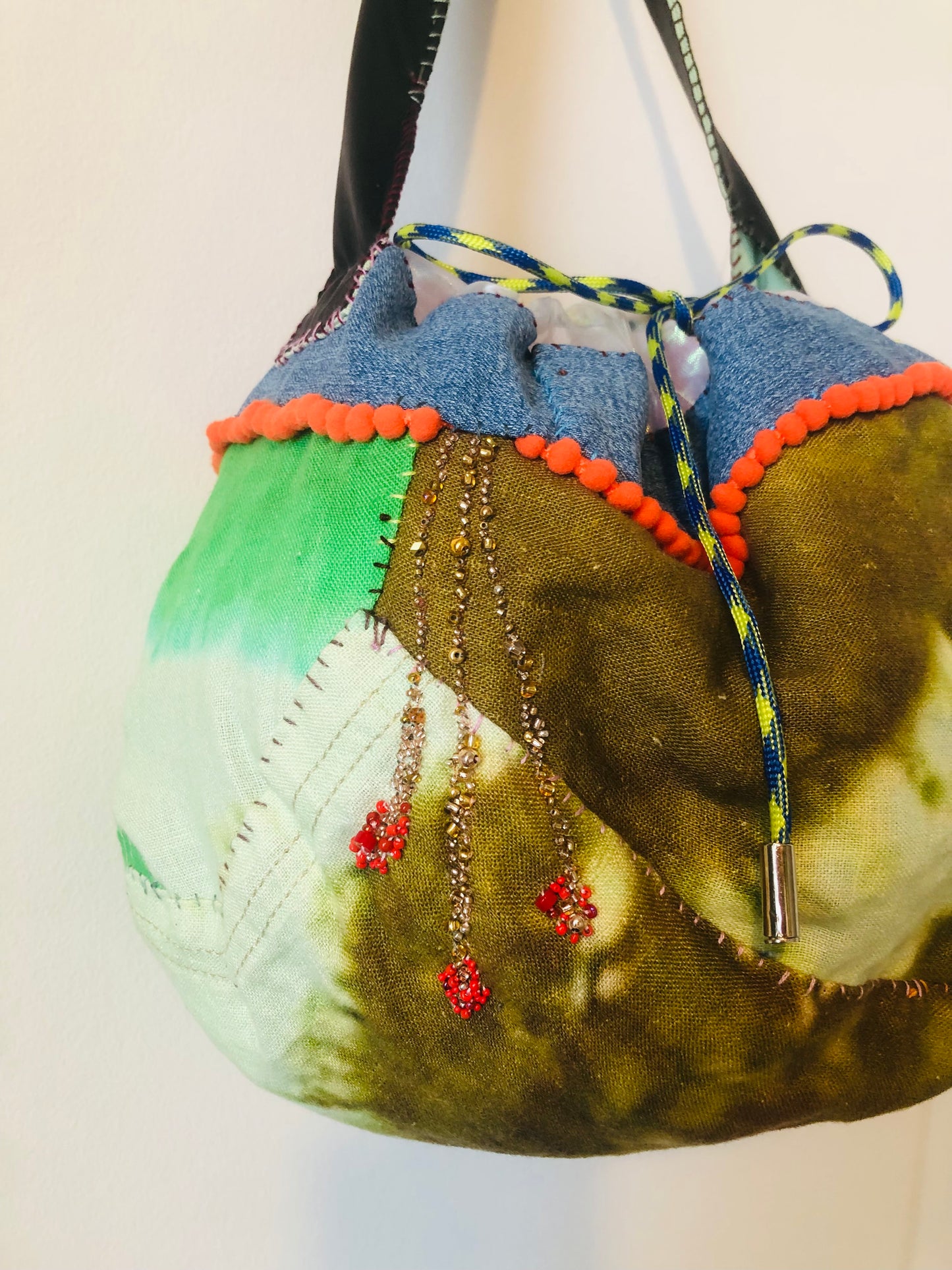 Hand-sewn fabric drawstring bag, slow fashion, handmade, 2313