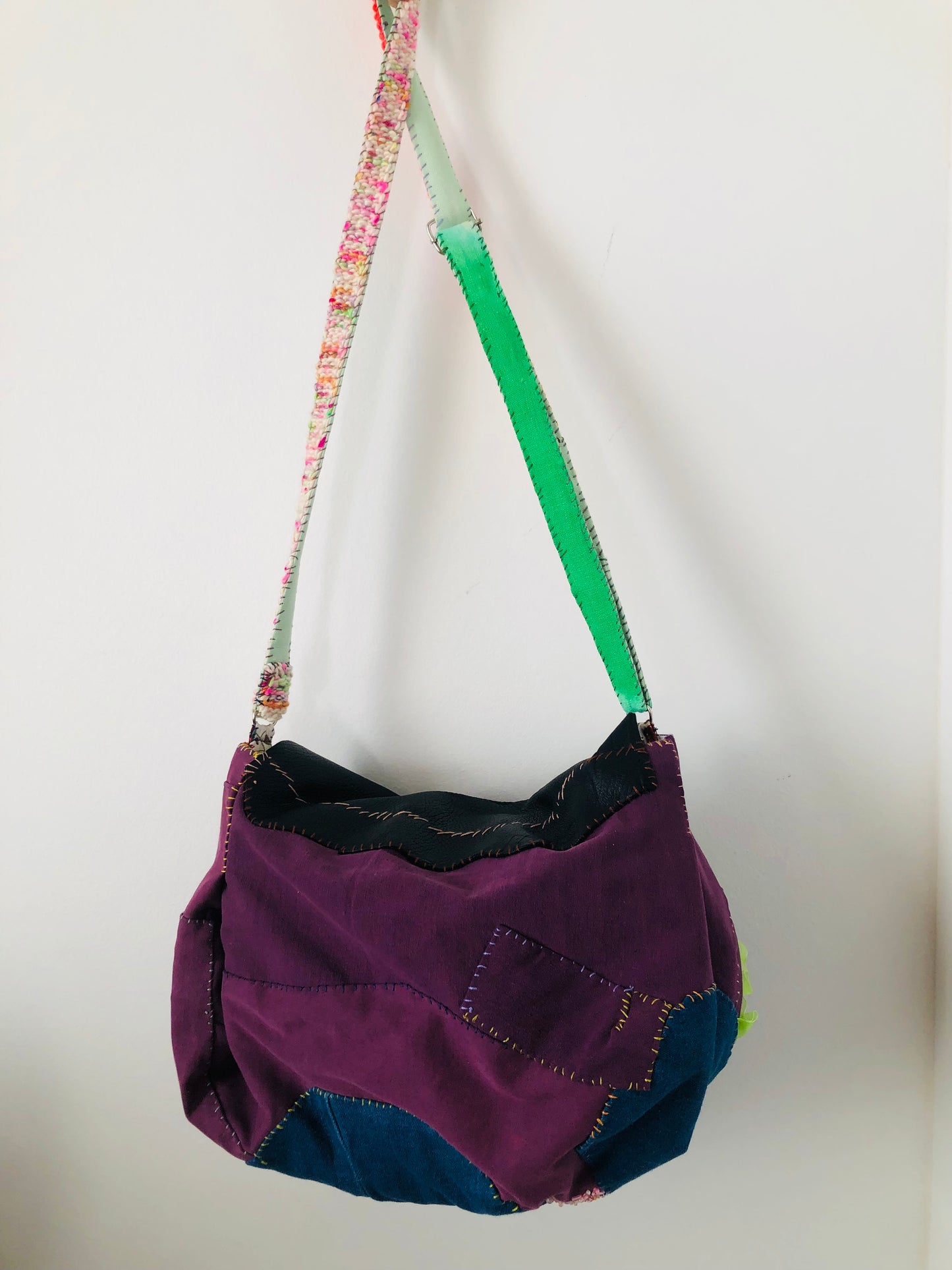 Bag 手縫いのバッグ　布製　ショルダーバッグ　スローファッション　ハンドメイド　ポシェット  2316