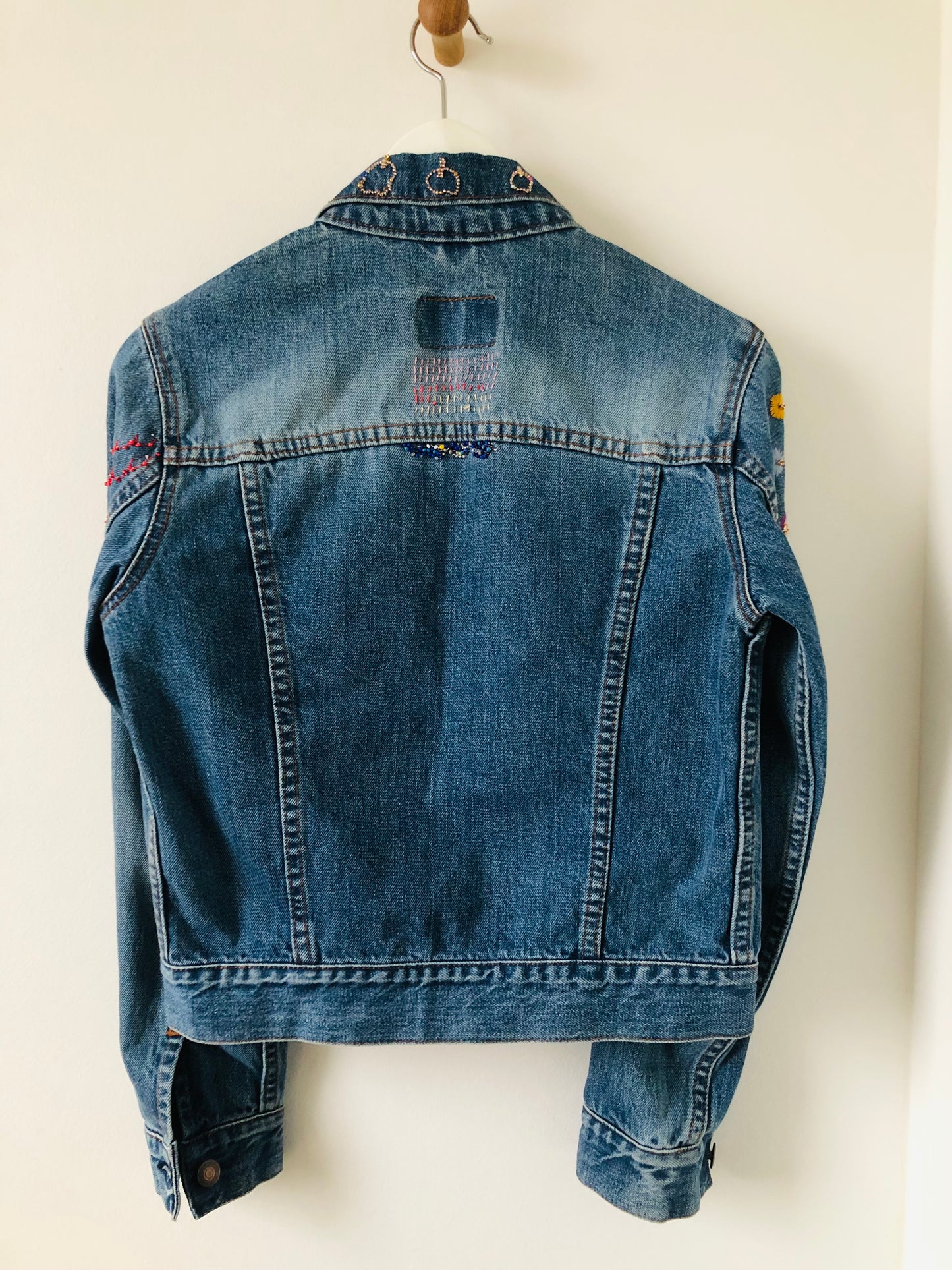 Cowboy jacket remake fabric slow fashion embroidery hand embroidery reproduction handmade 1957