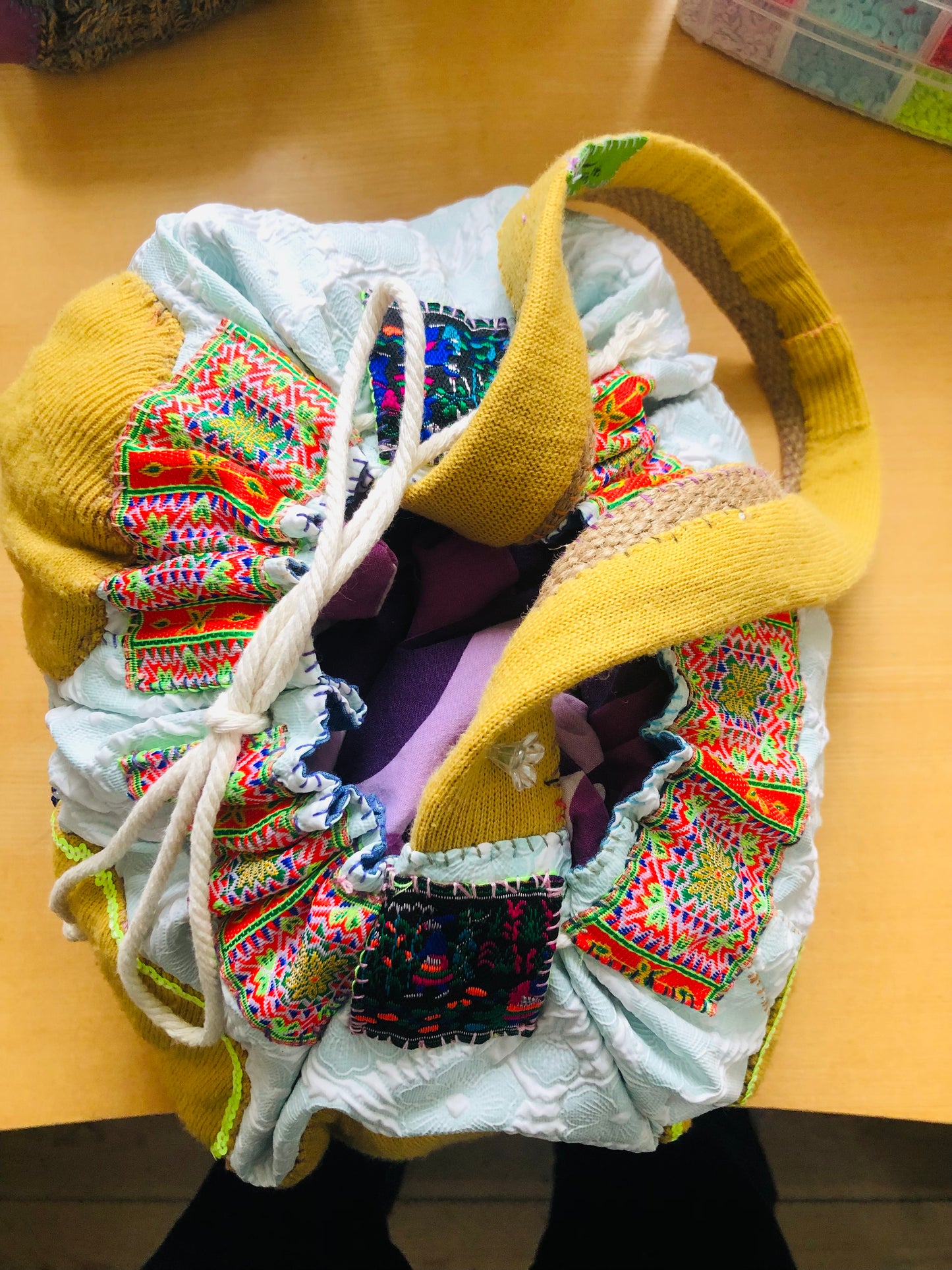 Bag   巾着バッグ　ワンハンドル　手縫いのバッグ　布製　スローファッション　ハンドメイド　1960