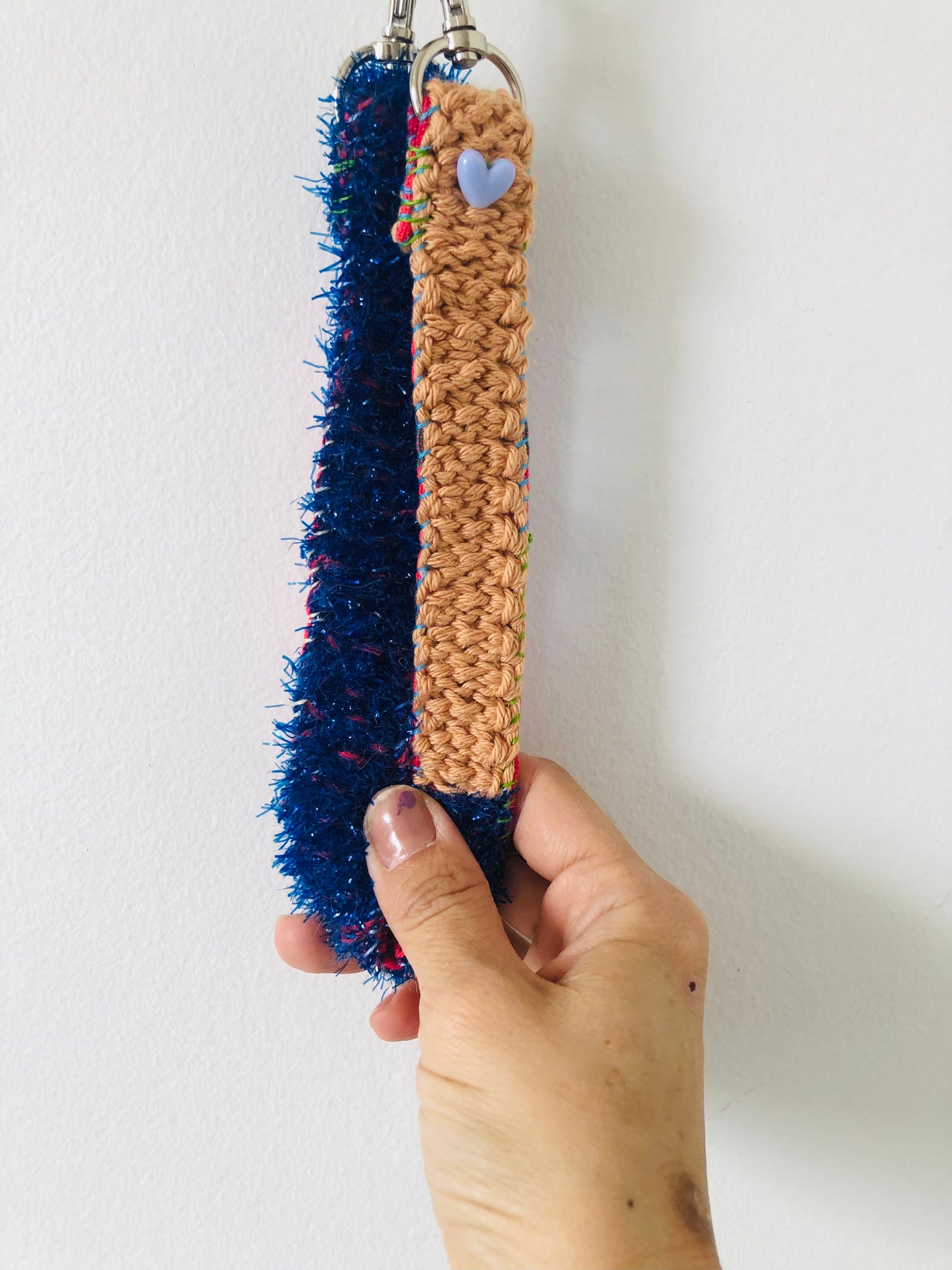 Strap (short) strap Hand-knitted strap Thin Hand-sewn Fabric Yarn Shoulder strap Slow fashion Handmade 1988