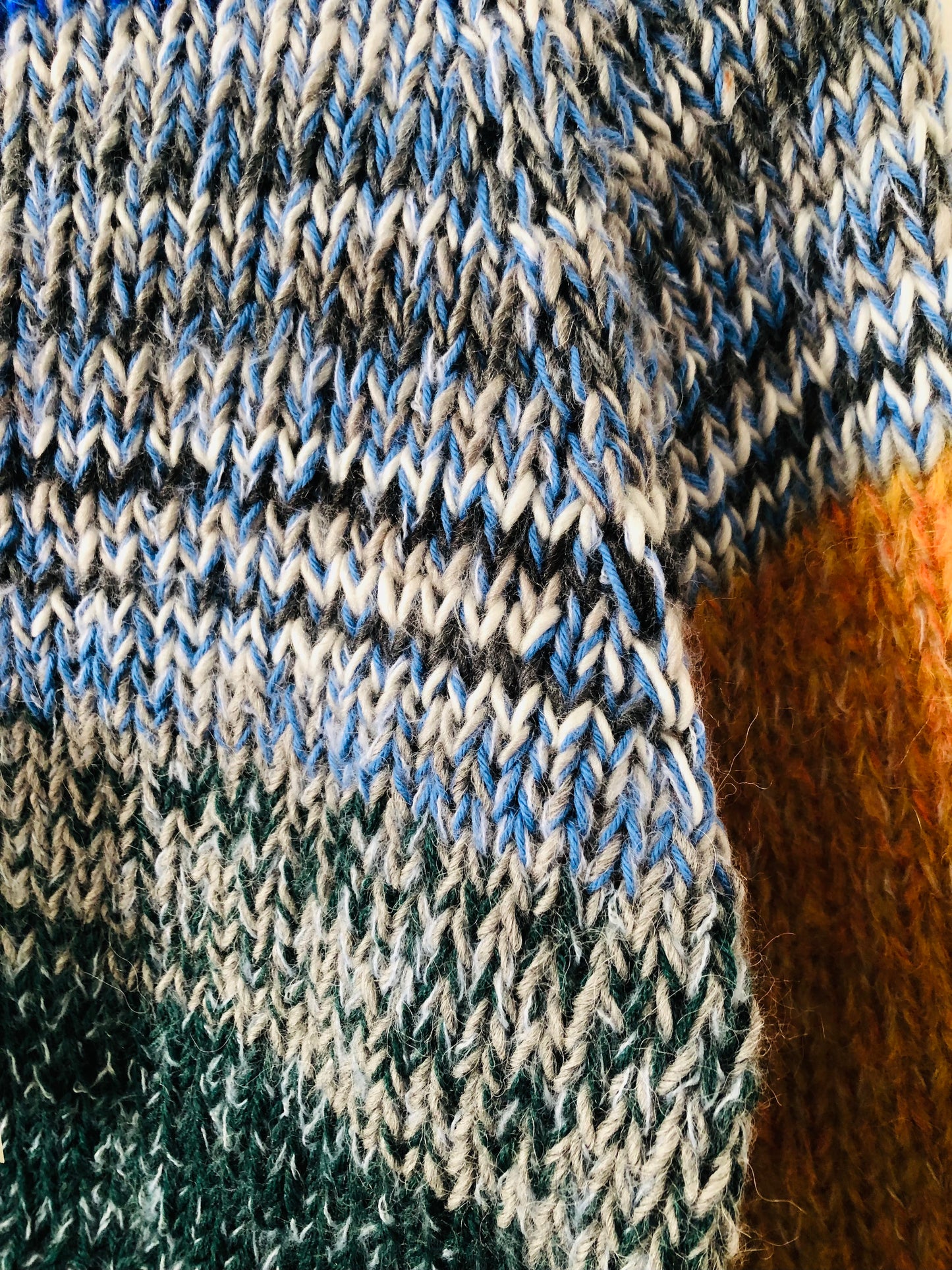 Hand-knitted sweater, slow fashion, fancy yarn, oneofakind, short length, 2334