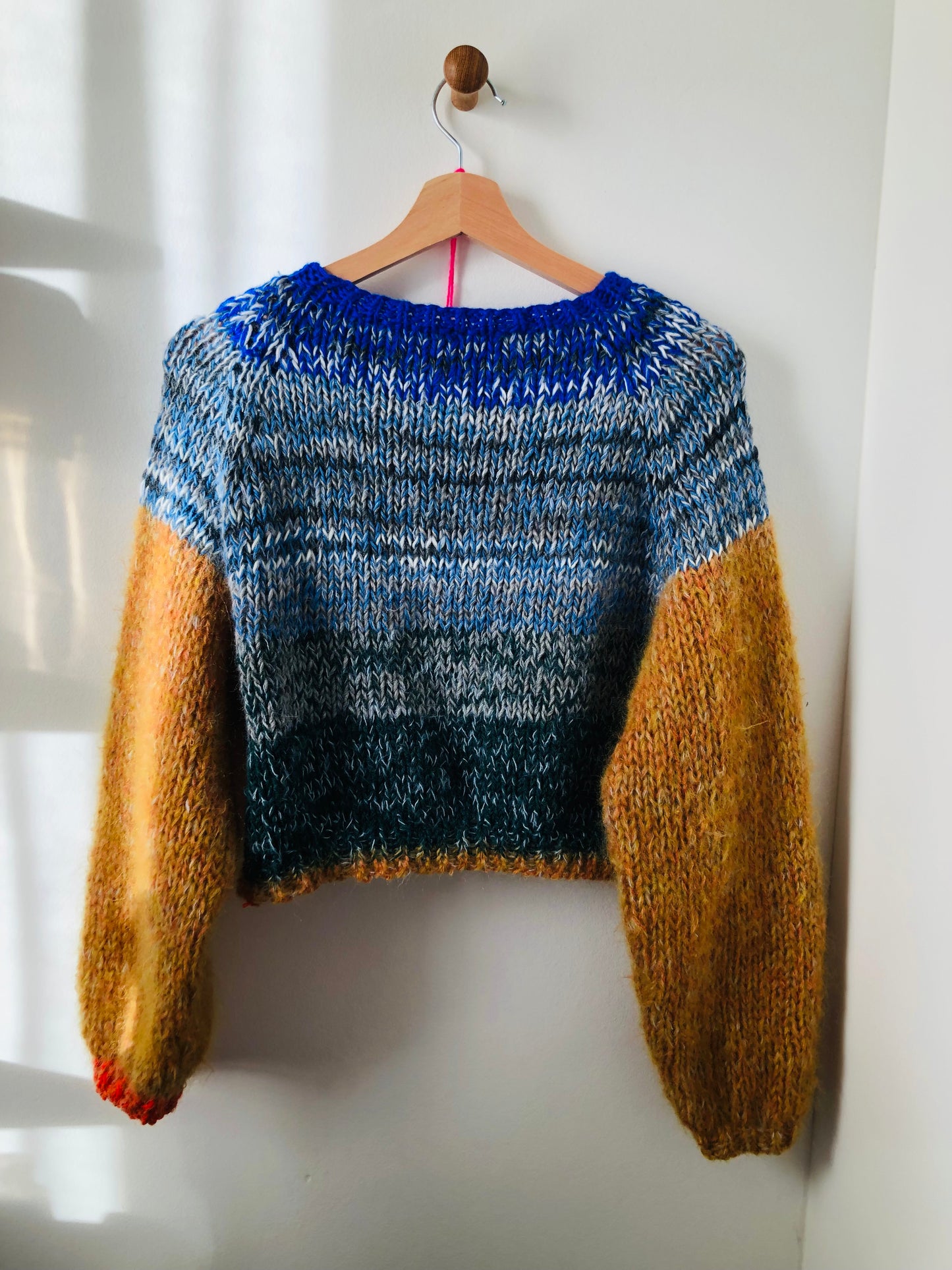 Hand-knitted sweater, slow fashion, fancy yarn, oneofakind, short length, 2334