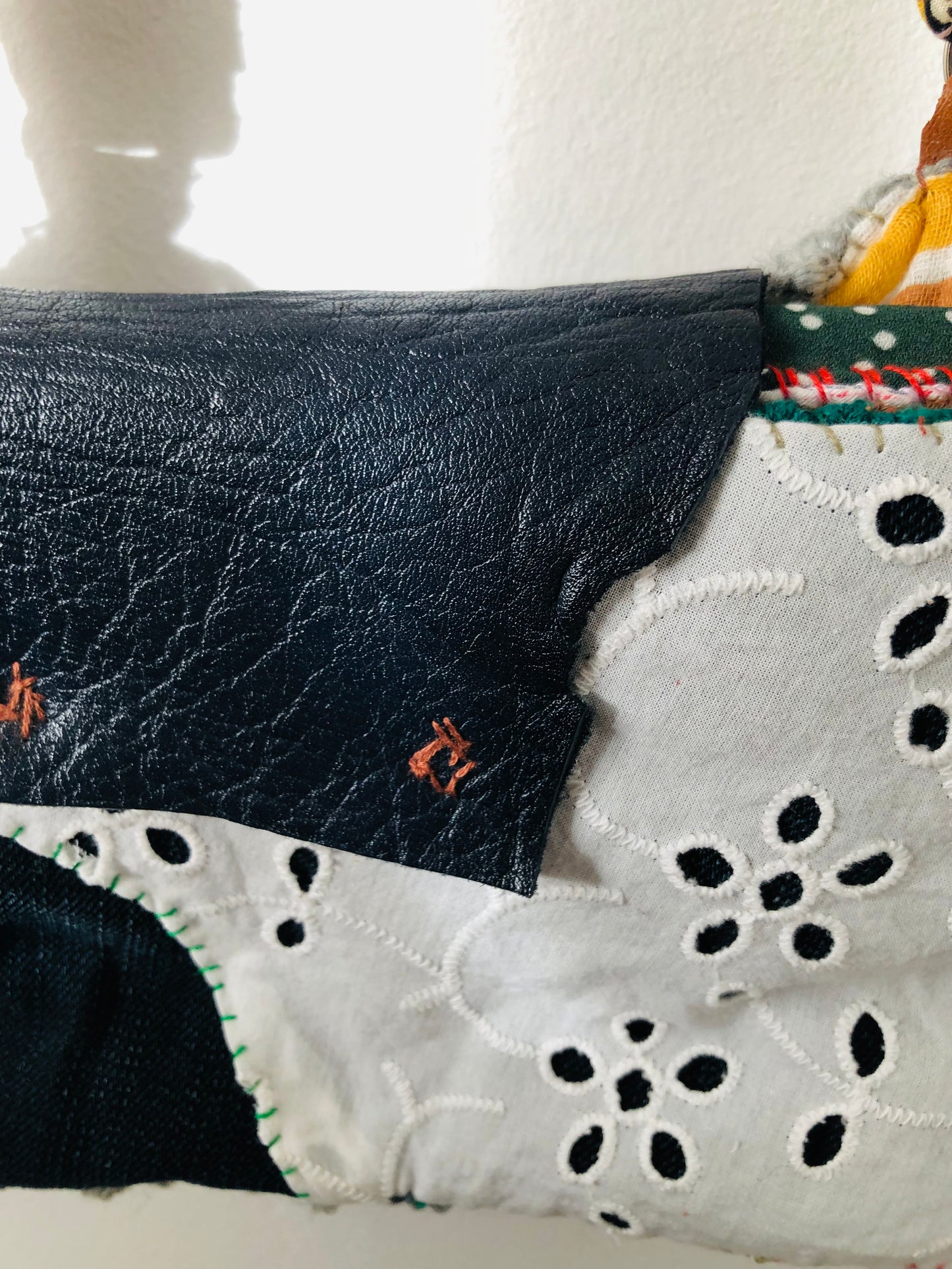 Bag 手縫いのバッグ　布製　スマホバッグ　スローファッション　ハンドメイド　ポシェット  2322