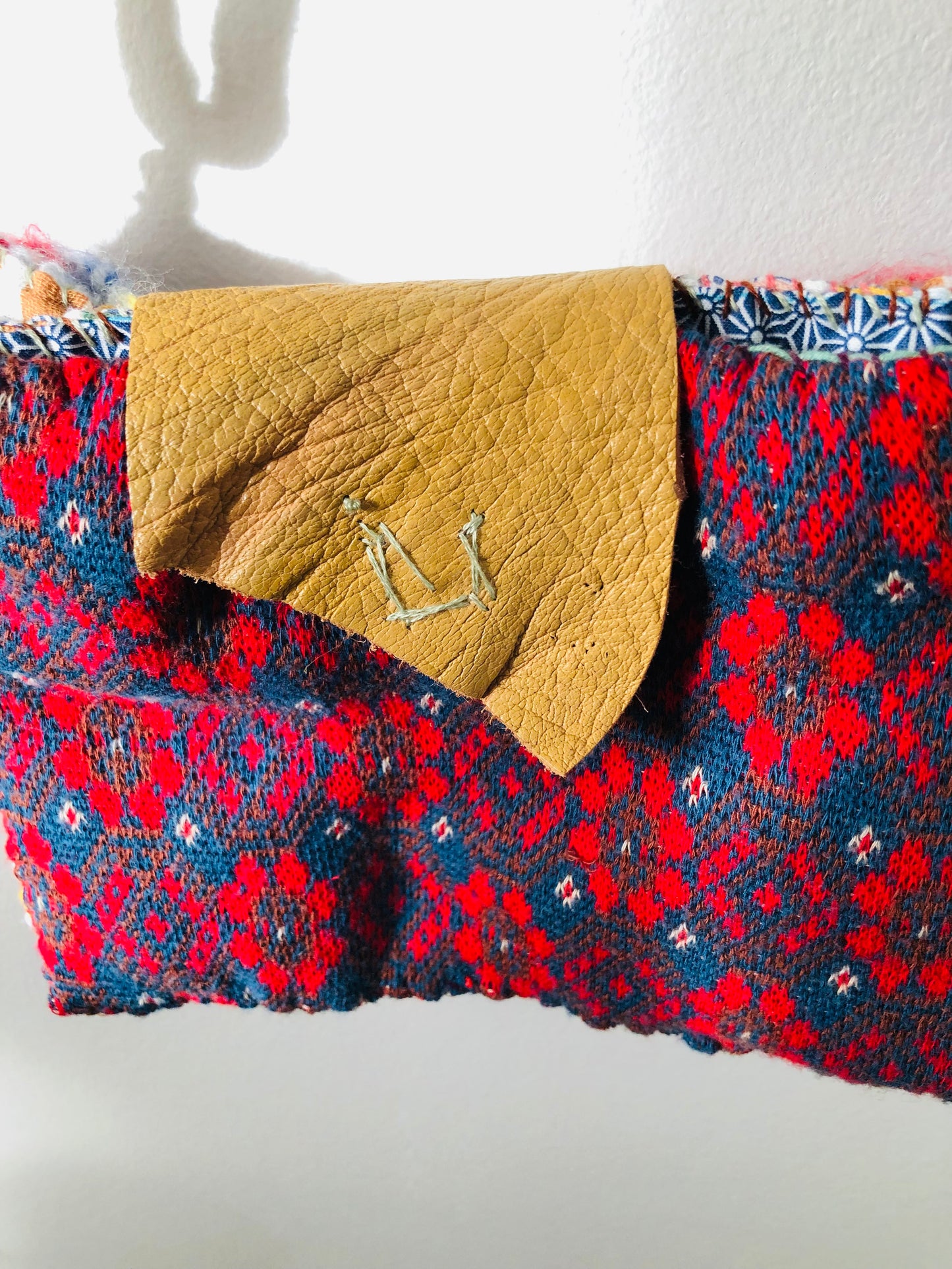 Hand-sewn fabric smartphone bag, slow fashion, handmade pochette, 2329
