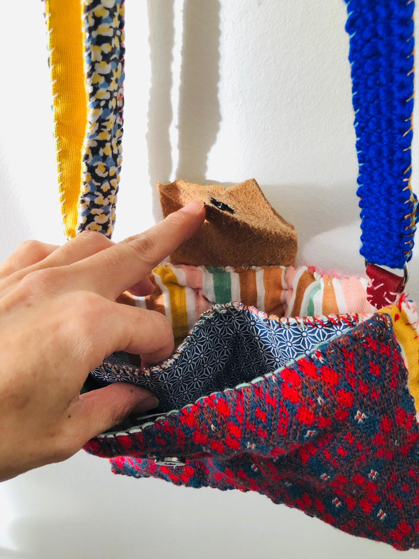 Hand-sewn fabric smartphone bag, slow fashion, handmade pochette, 2329