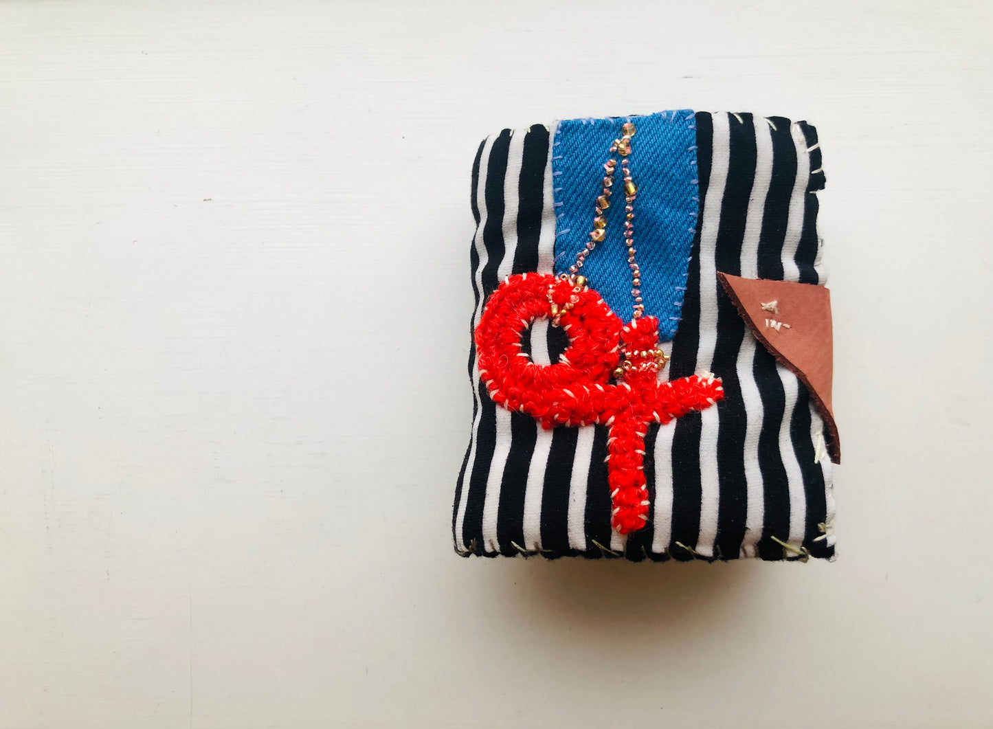 Wallet, Fabric Wallet, Handmade, Hand-Sewn, Embroidered, Patchwork, Bifold, 2289