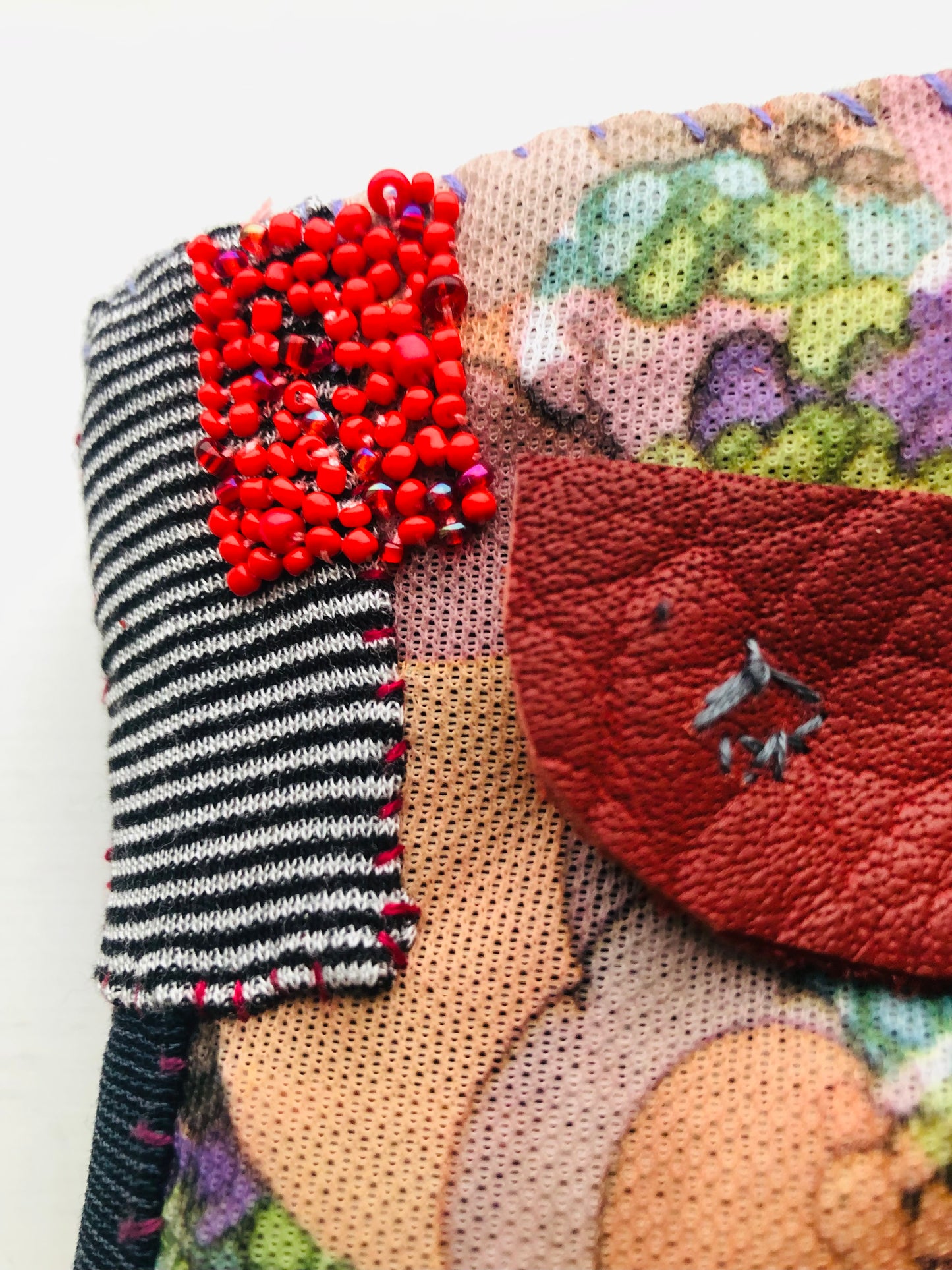 Wallet, cloth wallet, handmade, hand-sewn, embroidered, patchwork, bifold, 2288