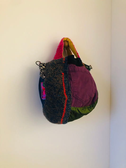 Bag 手縫いのバッグ　布製　トートバッグ　スローファッション　ハンドメイド　2338