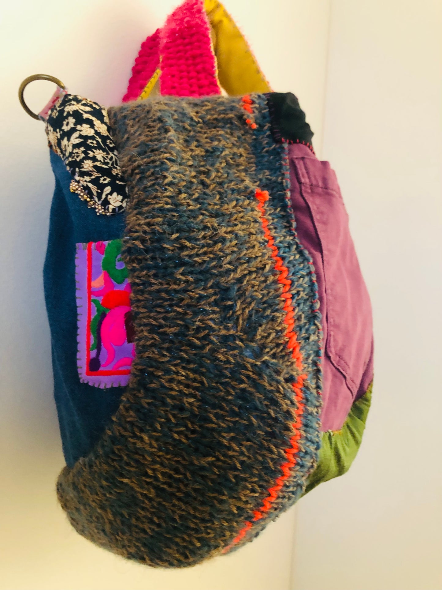 Bag 手縫いのバッグ　布製　トートバッグ　スローファッション　ハンドメイド　2338