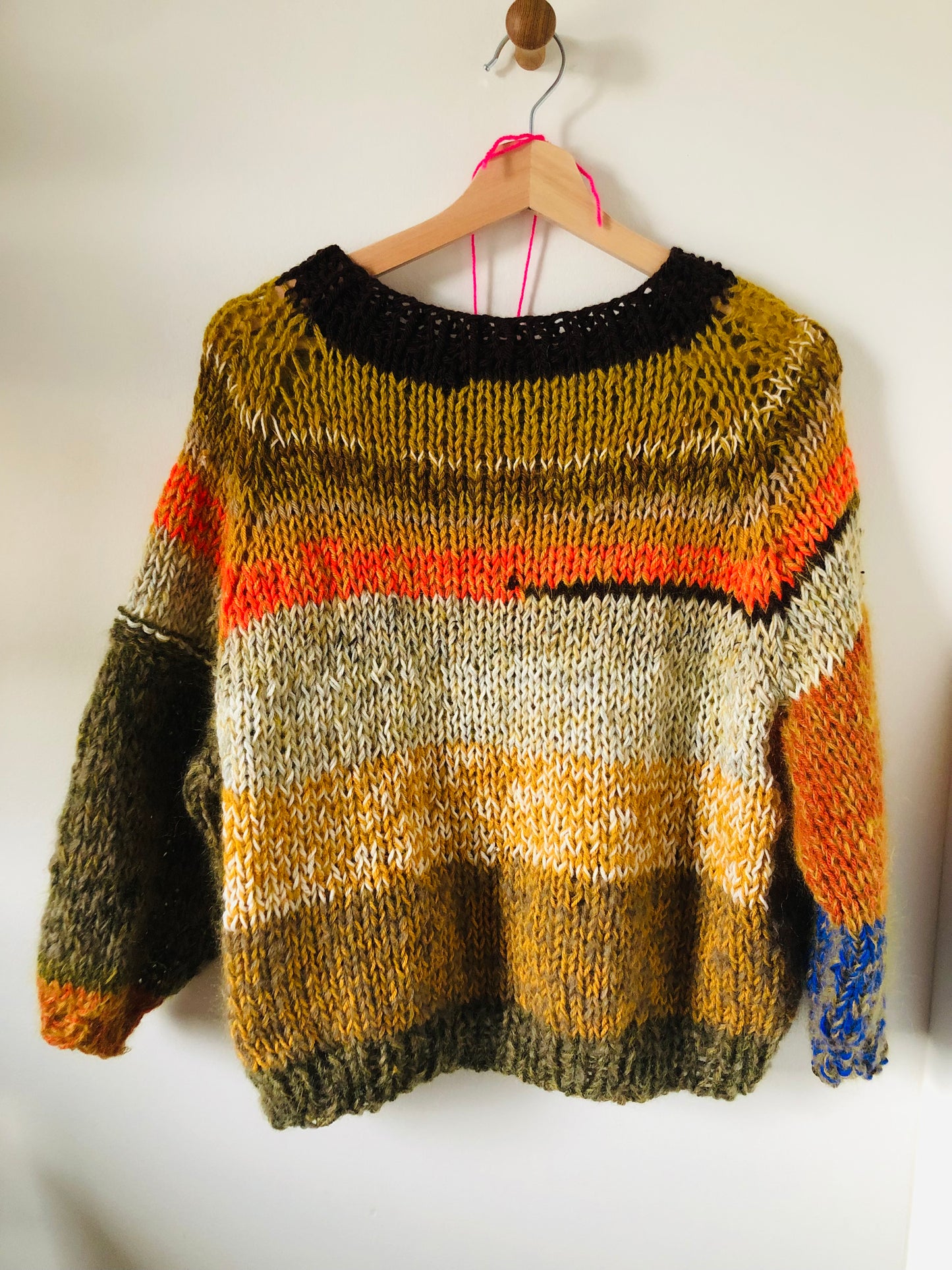 セーター　手編み　スローファッション　ファンシーヤーン　oneofakind  ショート丈　　2348