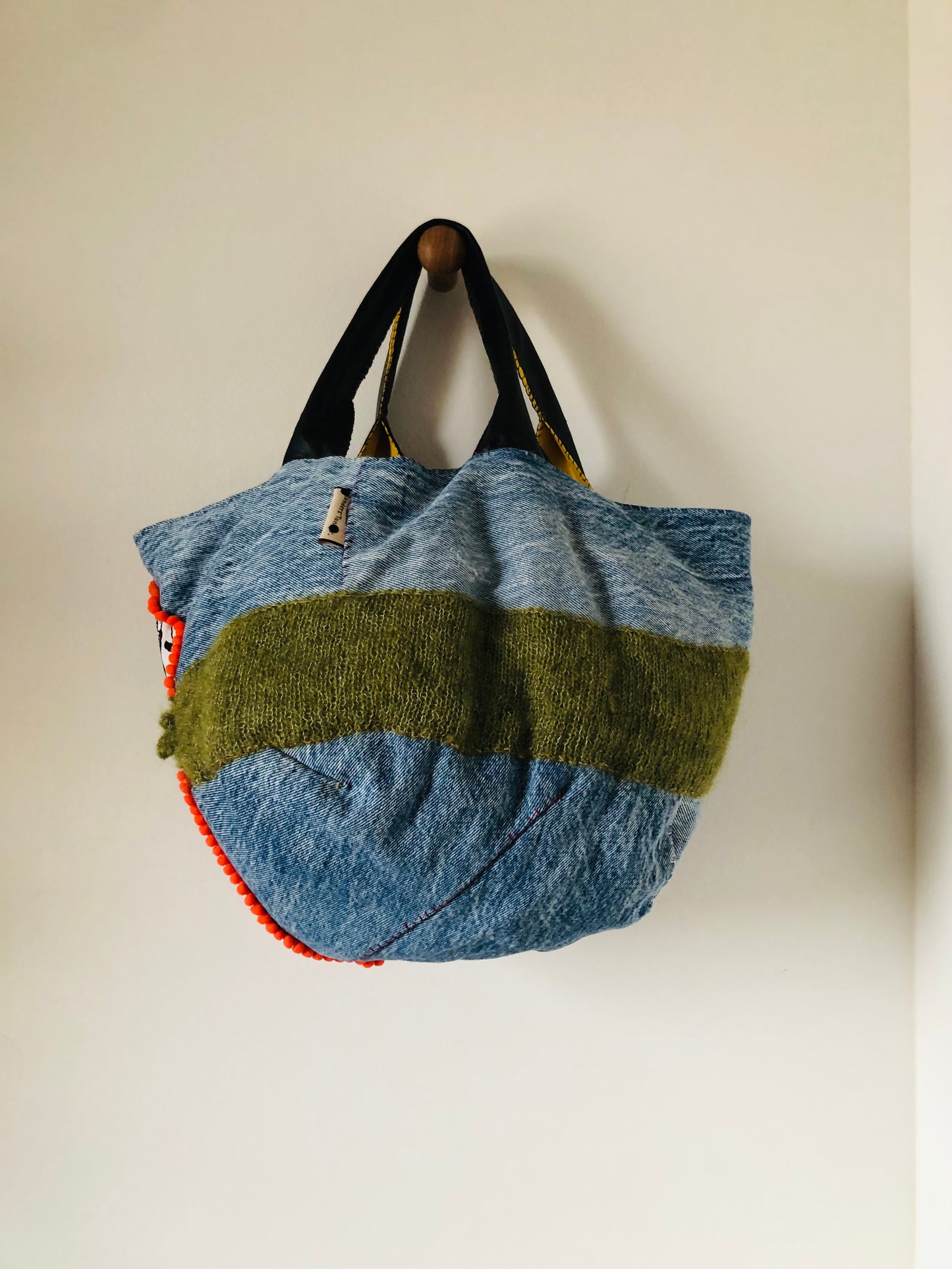 Bag 手縫いのバッグ　布製　トートバッグ　スローファッション　ハンドメイド　2347