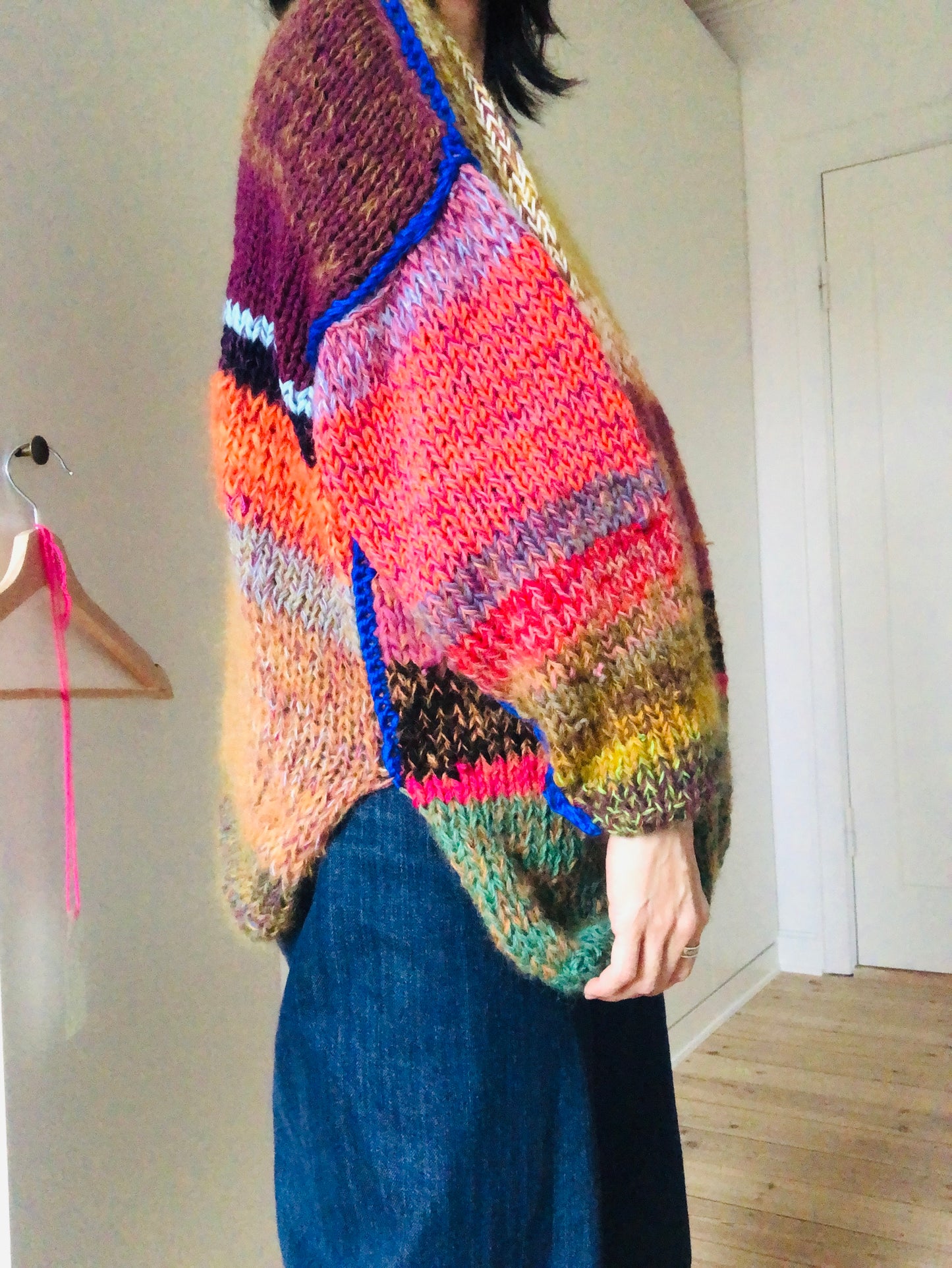 セーター　手編み　スローファッション　ファンシーヤーン　oneofakind  ショート丈　　2346