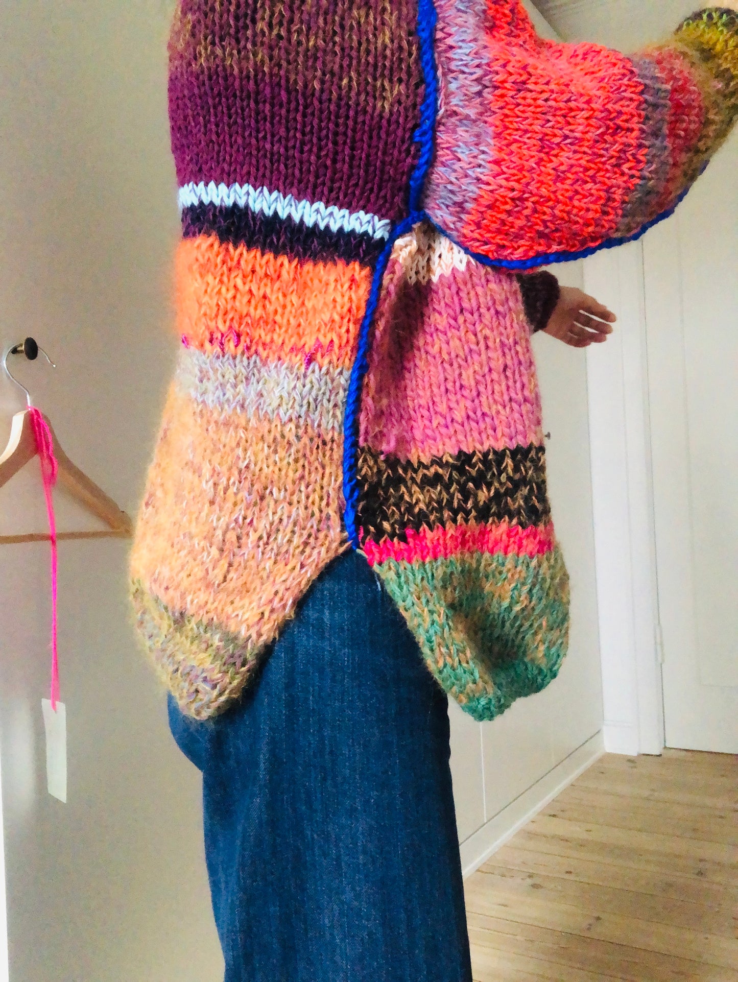 セーター　手編み　スローファッション　ファンシーヤーン　oneofakind  ショート丈　　2346