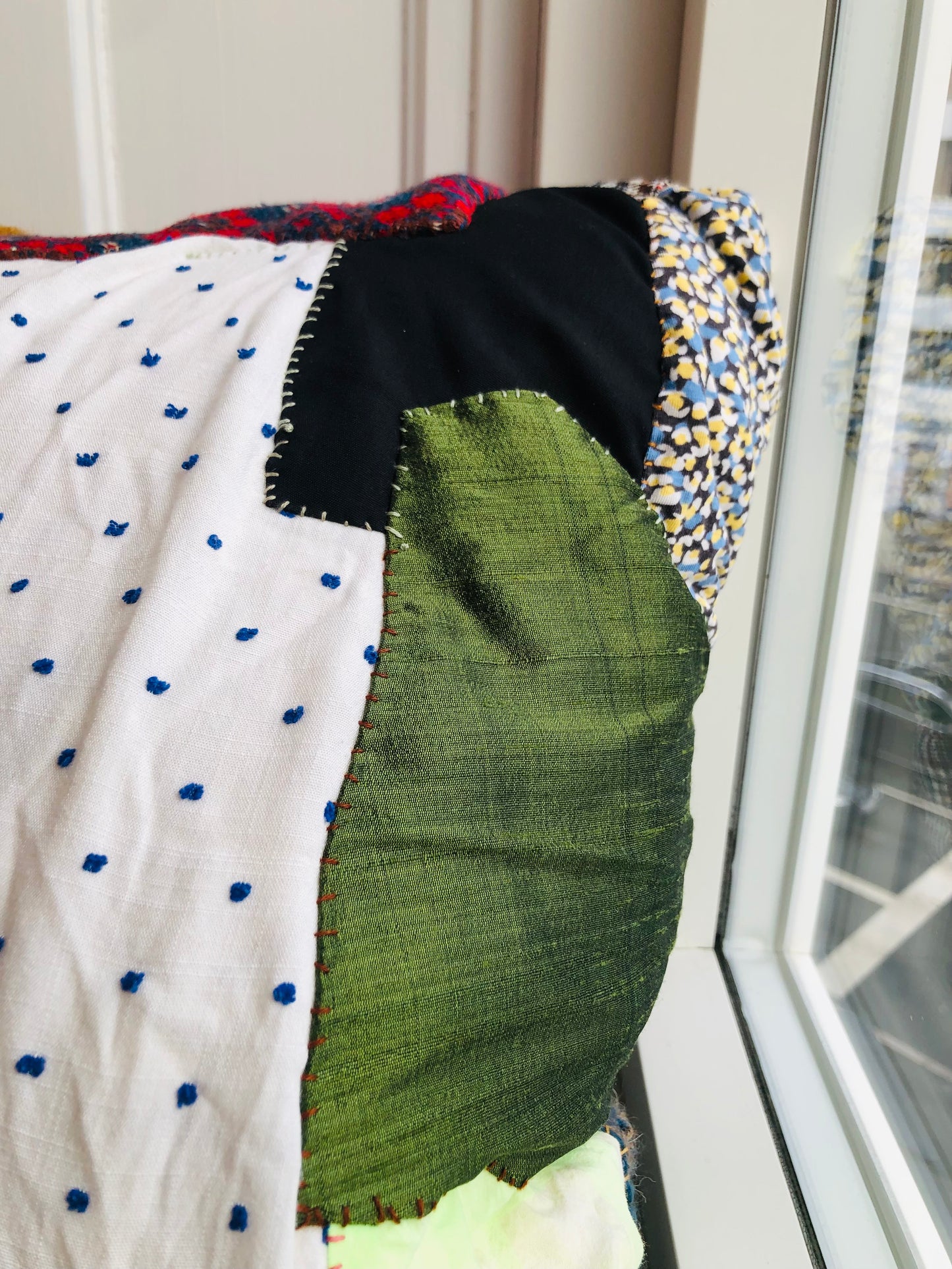 Textile Piece , Cushion cover　45cm✖️45cm 手縫い　布製　一点もの　スローファッション　One of a kind　ハンドメイド　2340